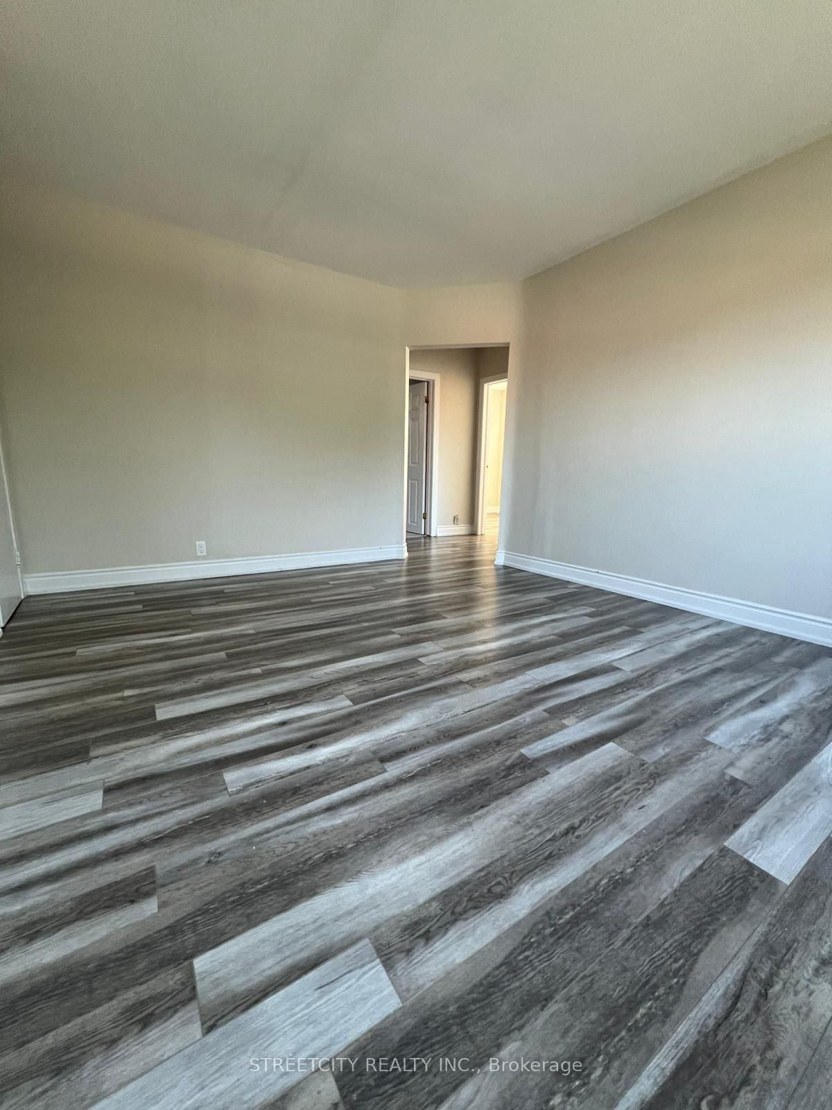 191 Broadway Street Property Photo 20