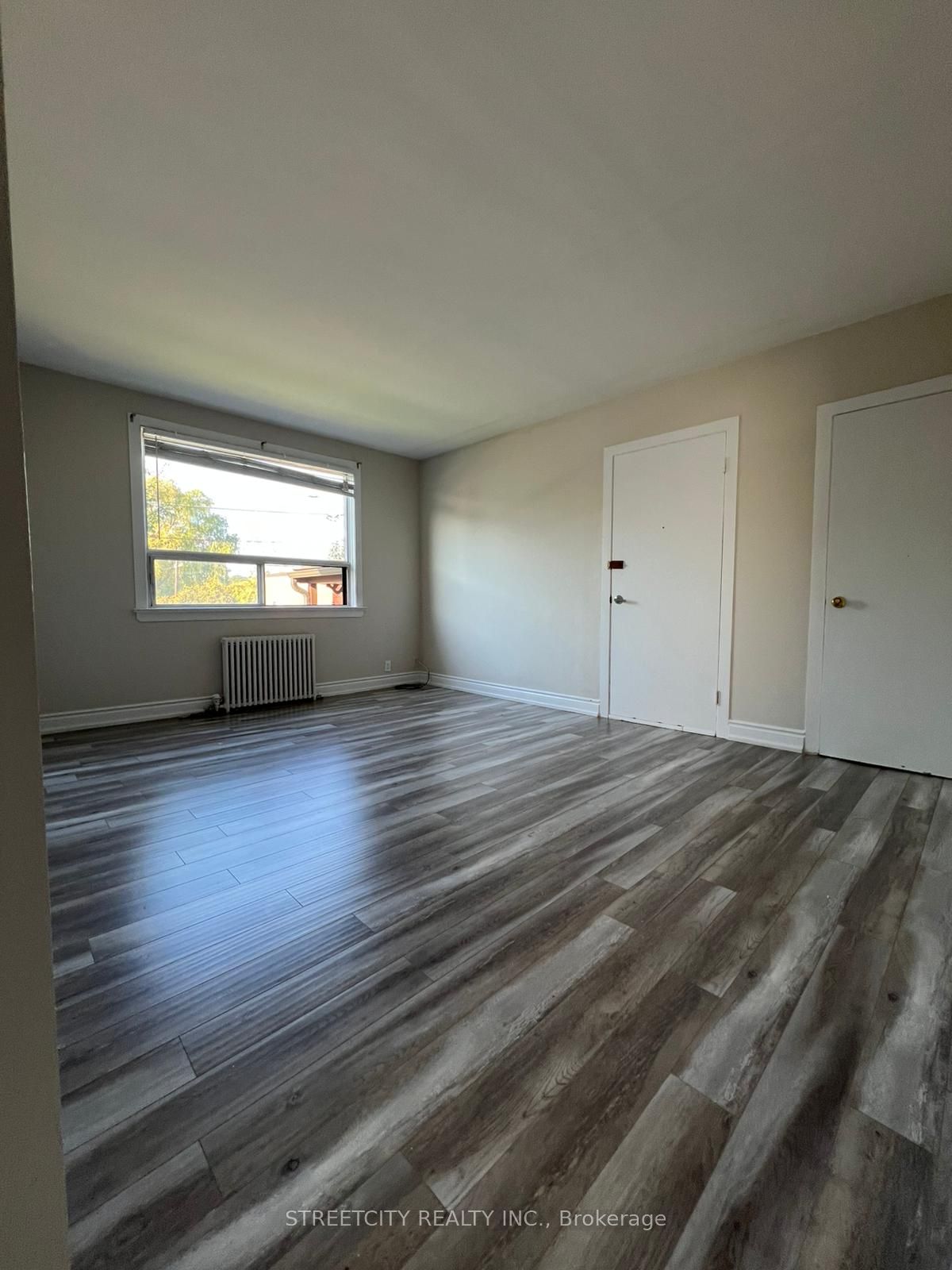 191 Broadway Street Property Photo 27