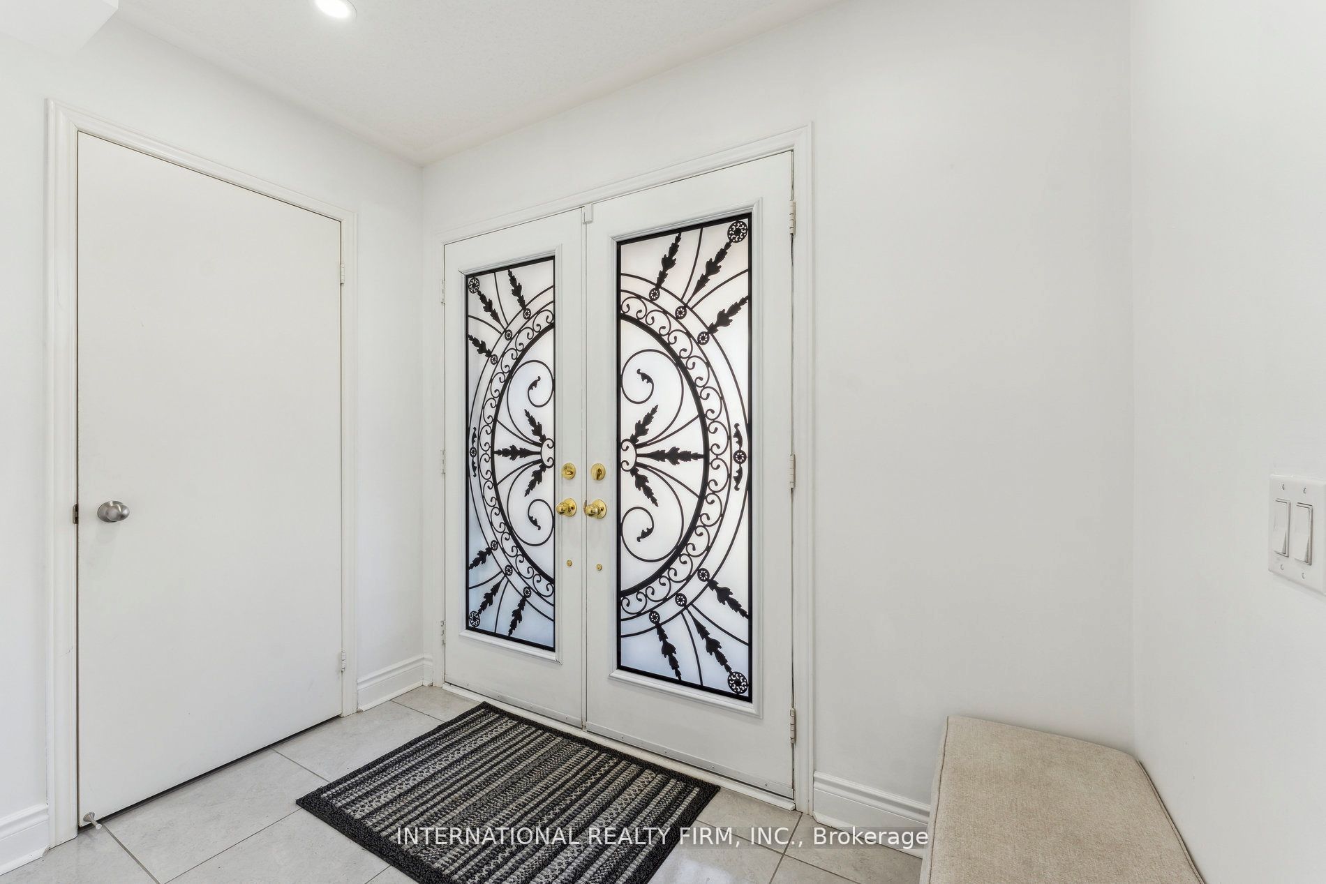 20 Lowes Hill Cir Property Photo 6