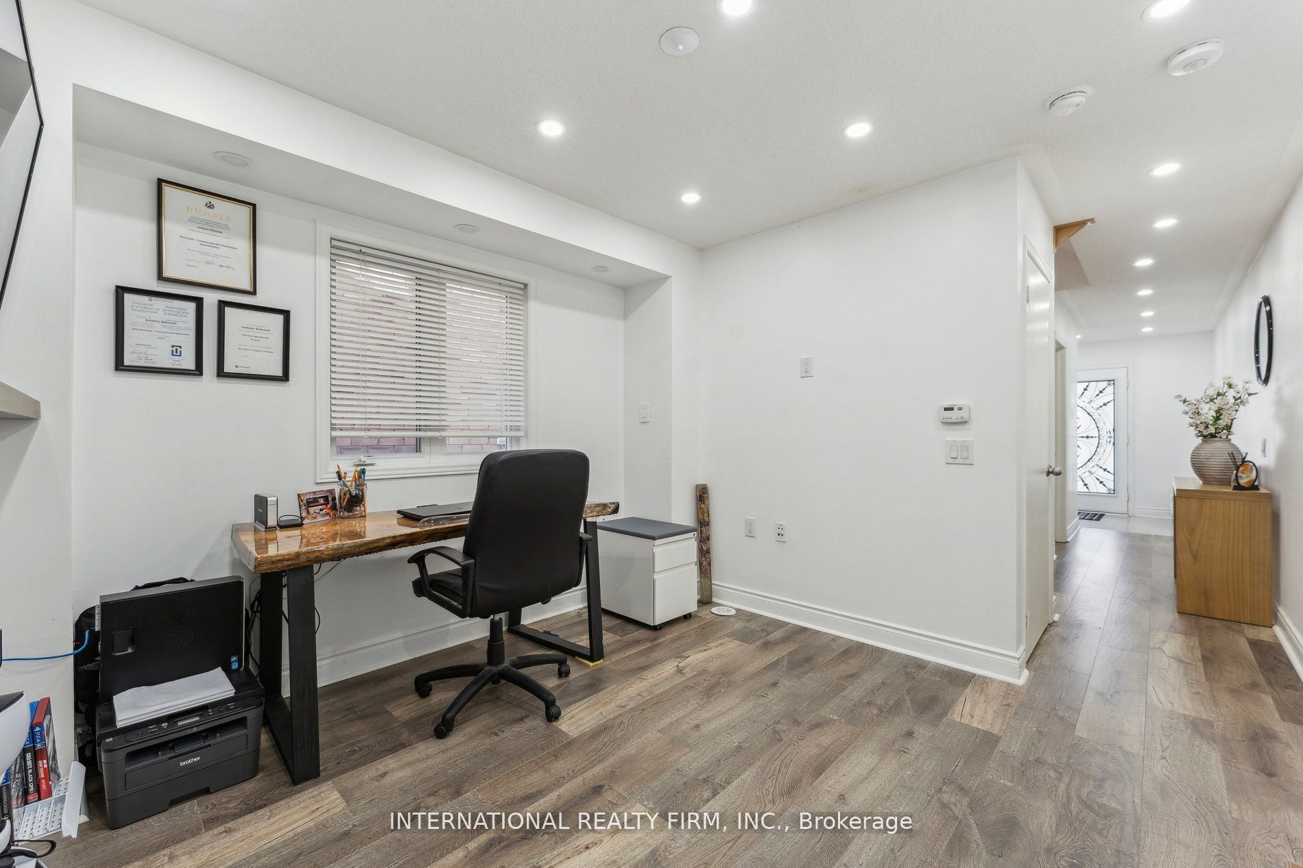 20 Lowes Hill Cir Property Photo 8