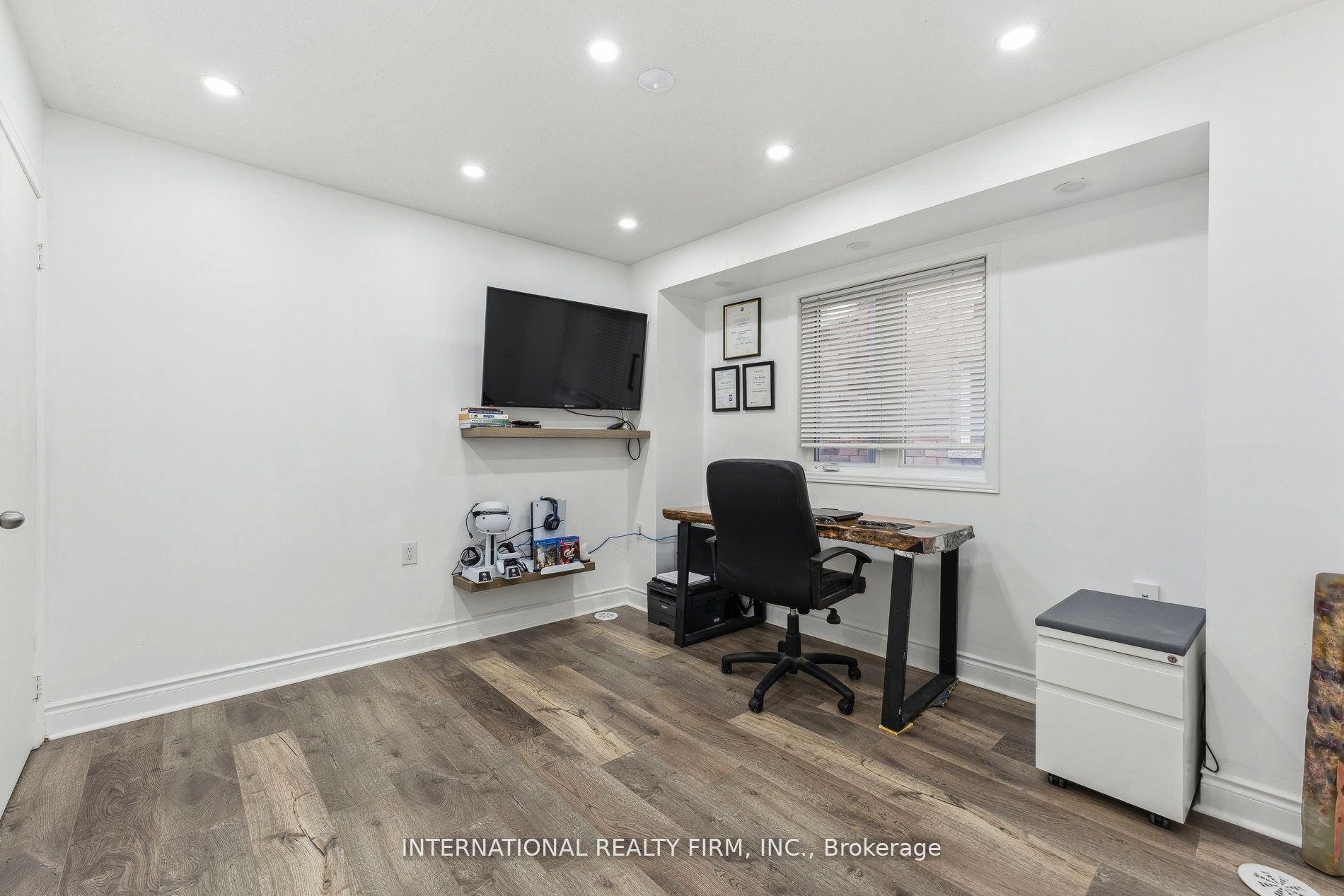 20 Lowes Hill Cir Property Photo 9