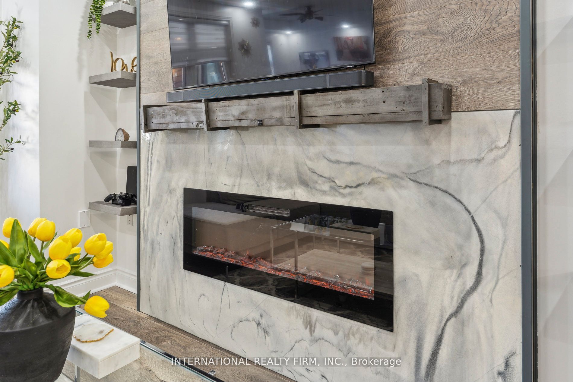 20 Lowes Hill Cir Property Photo 16