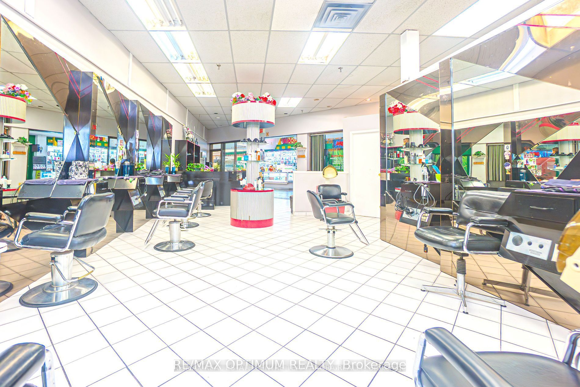 227 Vodden St E Property Photo 6