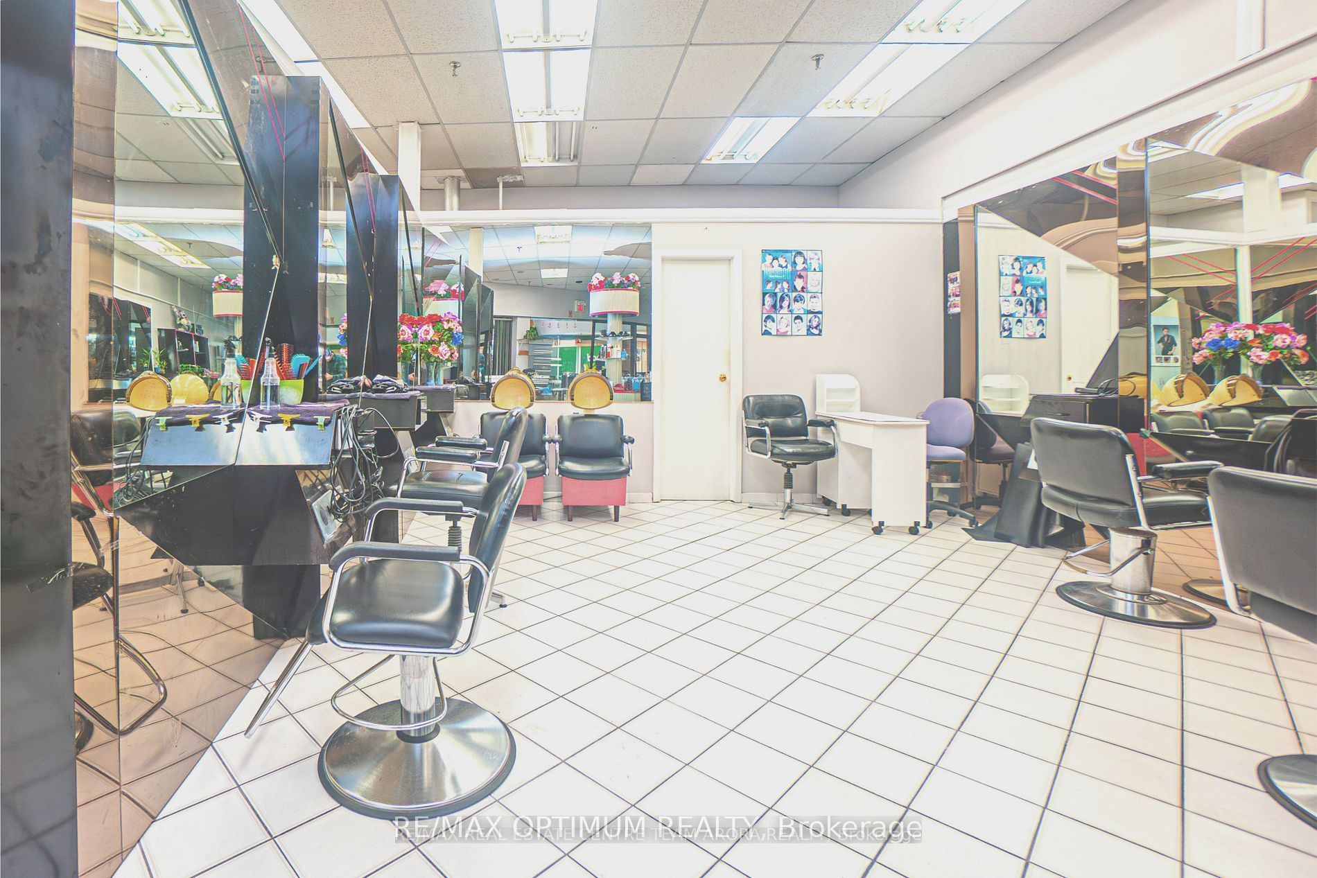 227 Vodden St E Property Photo 8