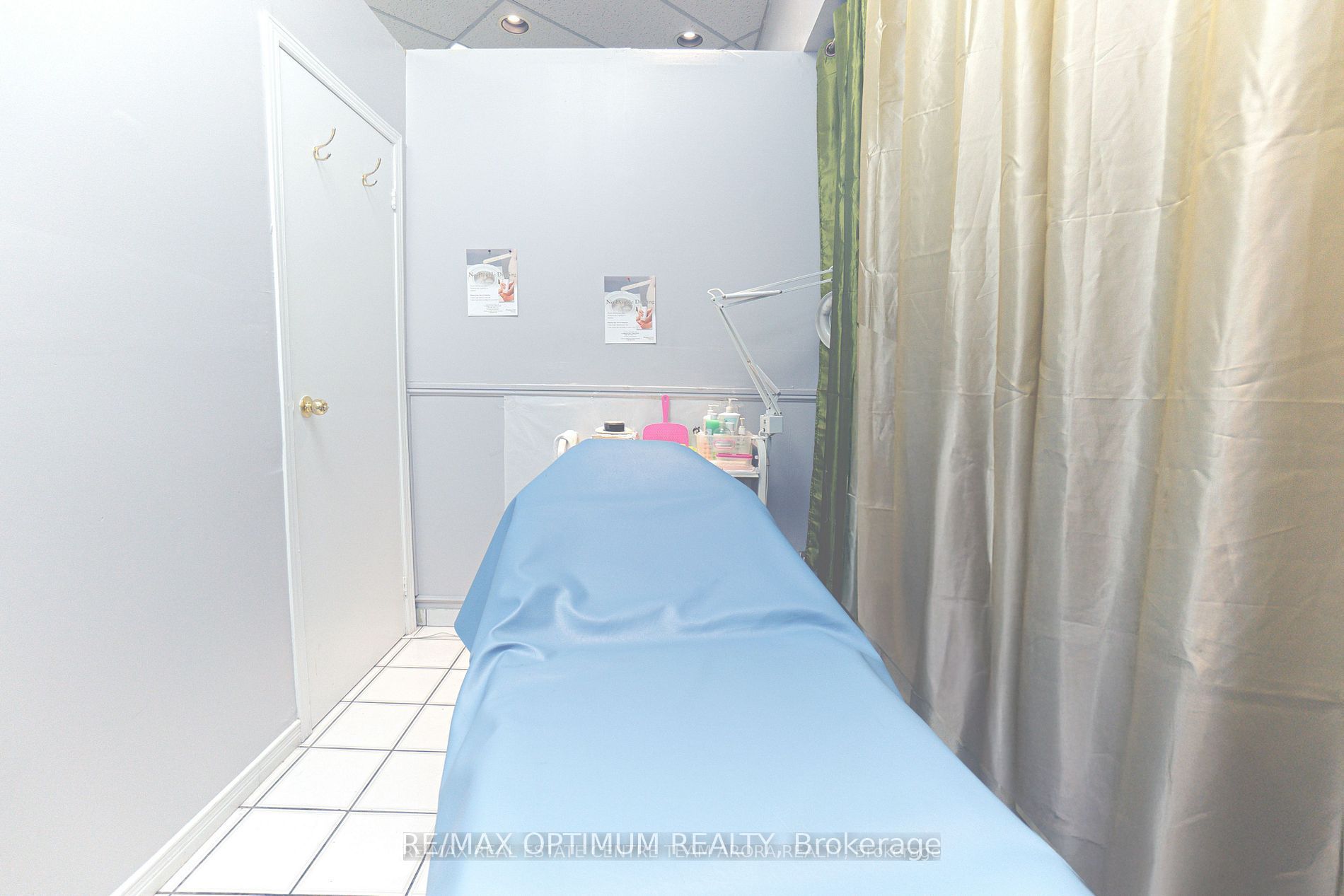 227 Vodden St E Property Photo 11