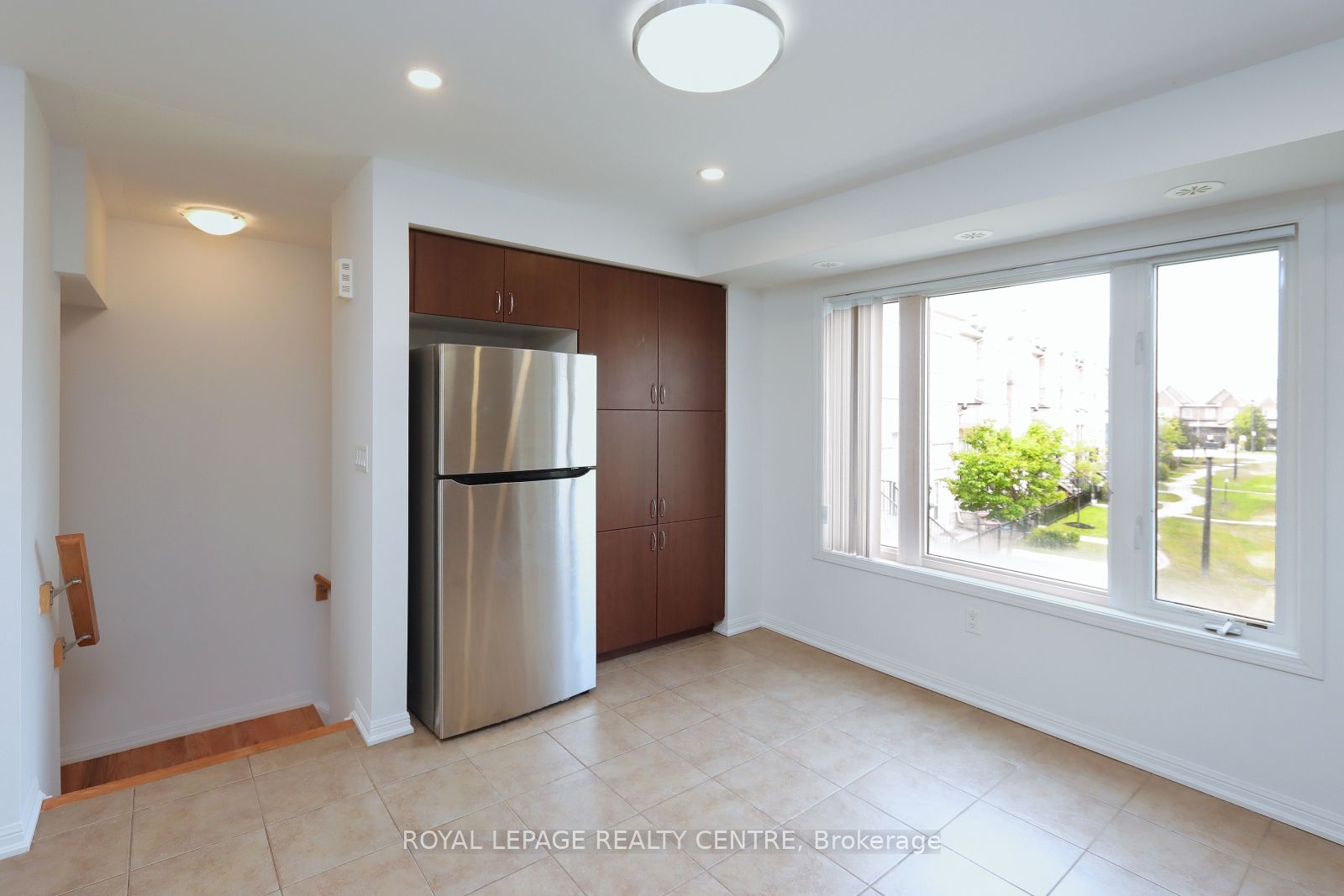 3135 Boxford Crescent 4 Property Photo 6