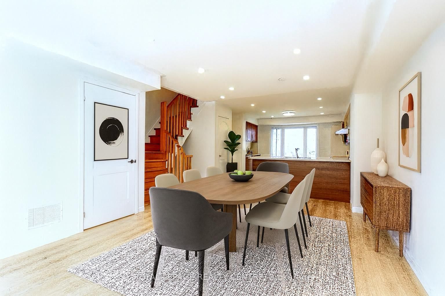 3135 Boxford Crescent 4 Property Photo 12