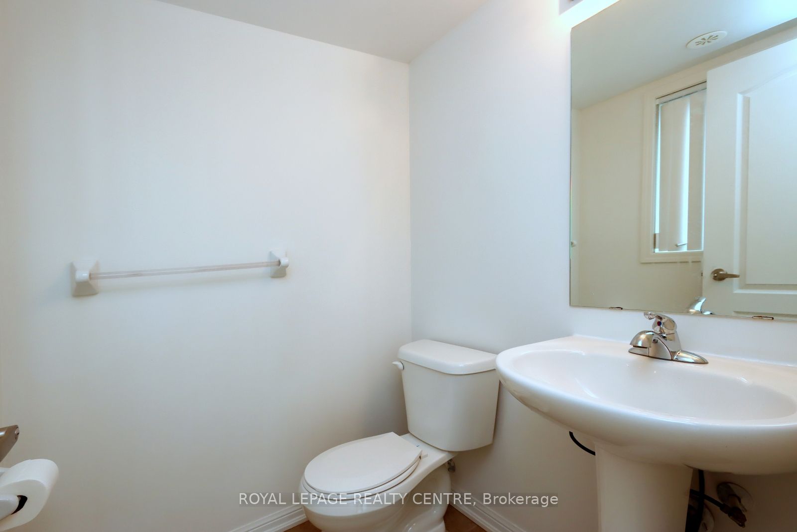 3135 Boxford Crescent 4 Property Photo 14