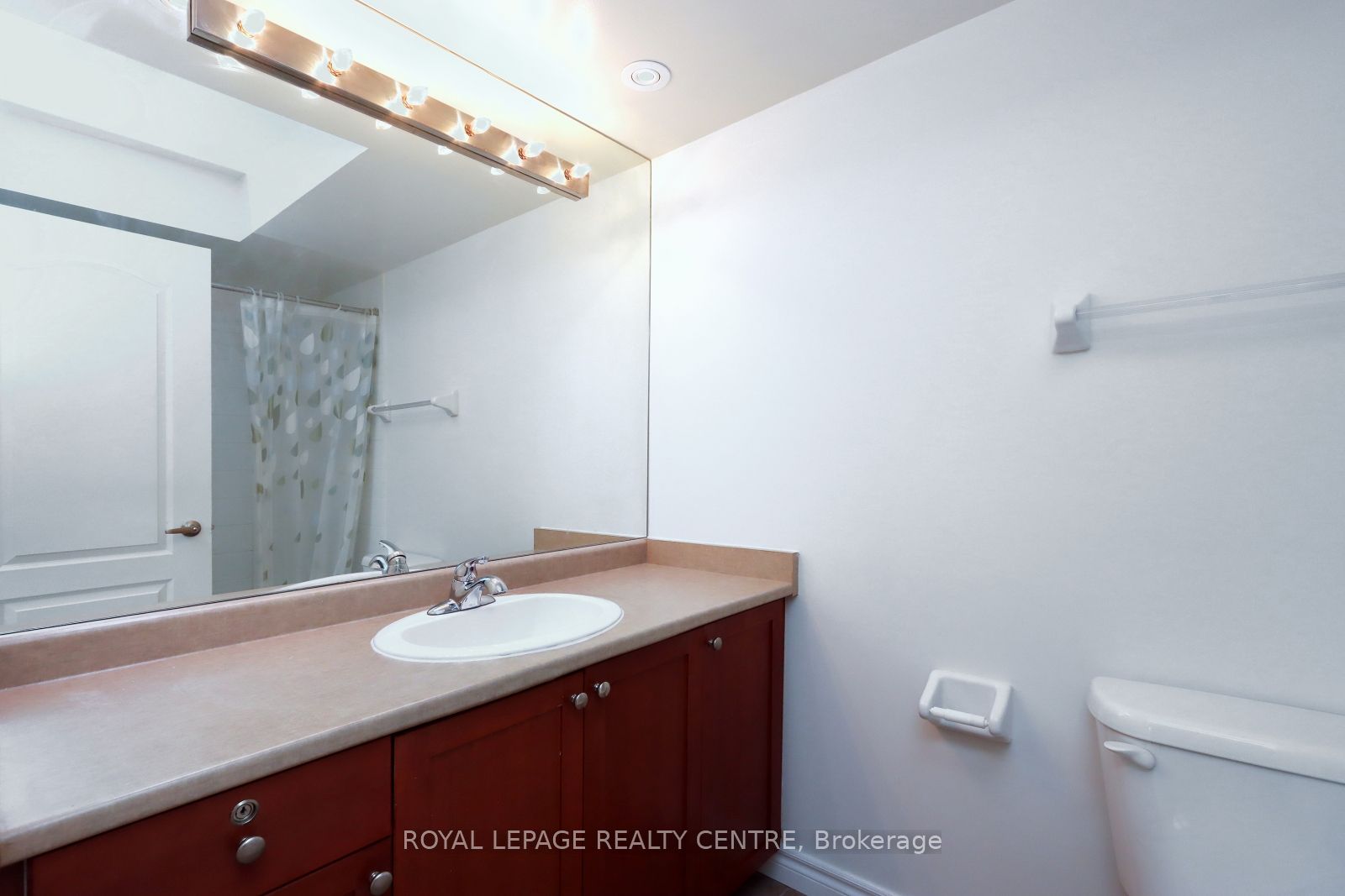 3135 Boxford Crescent 4 Property Photo 29