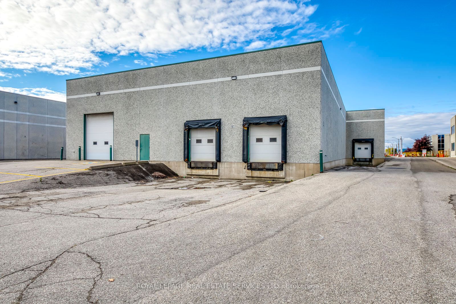 7205 Edwards Blvd Property Photo 11