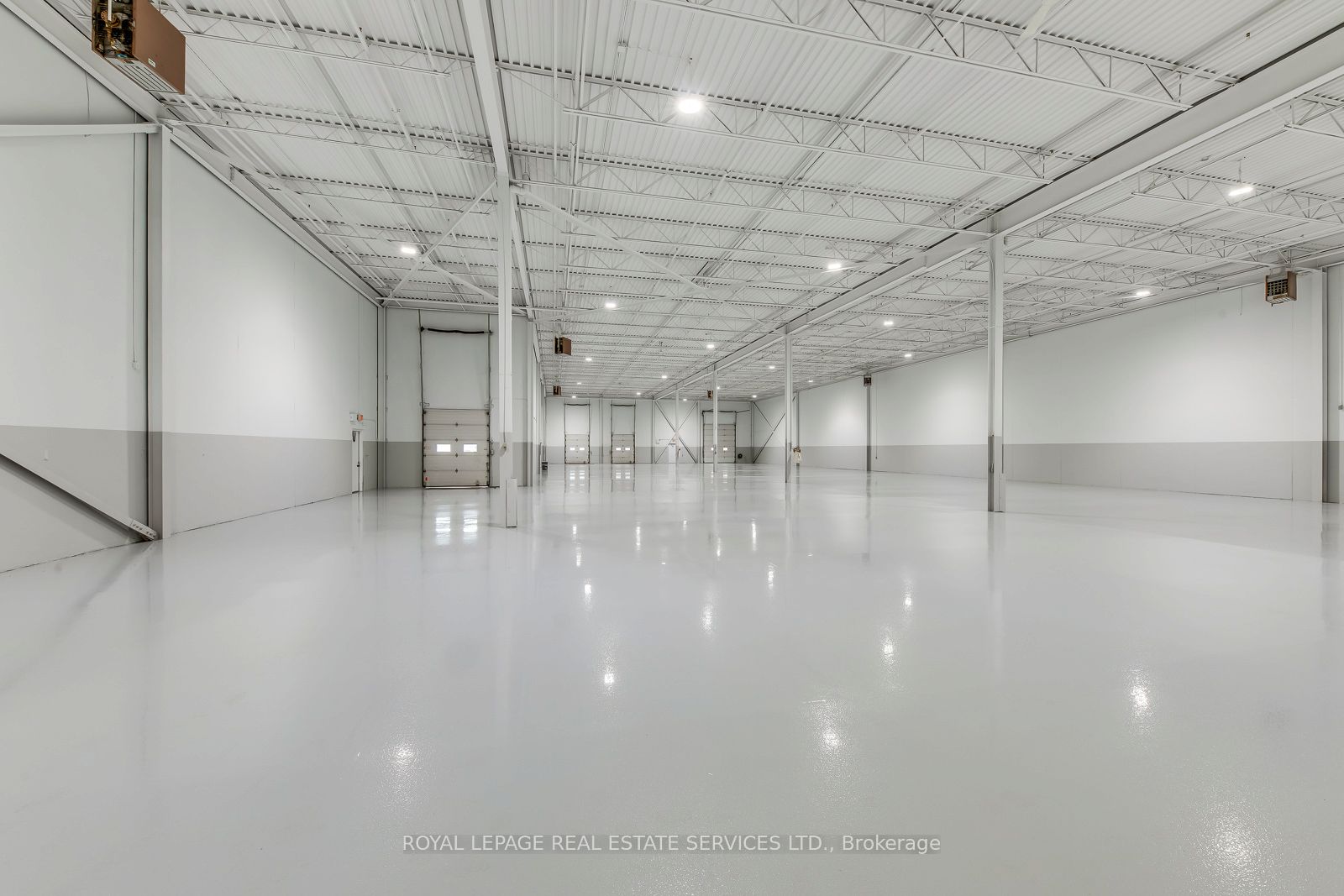 7205 Edwards Blvd Property Photo 20