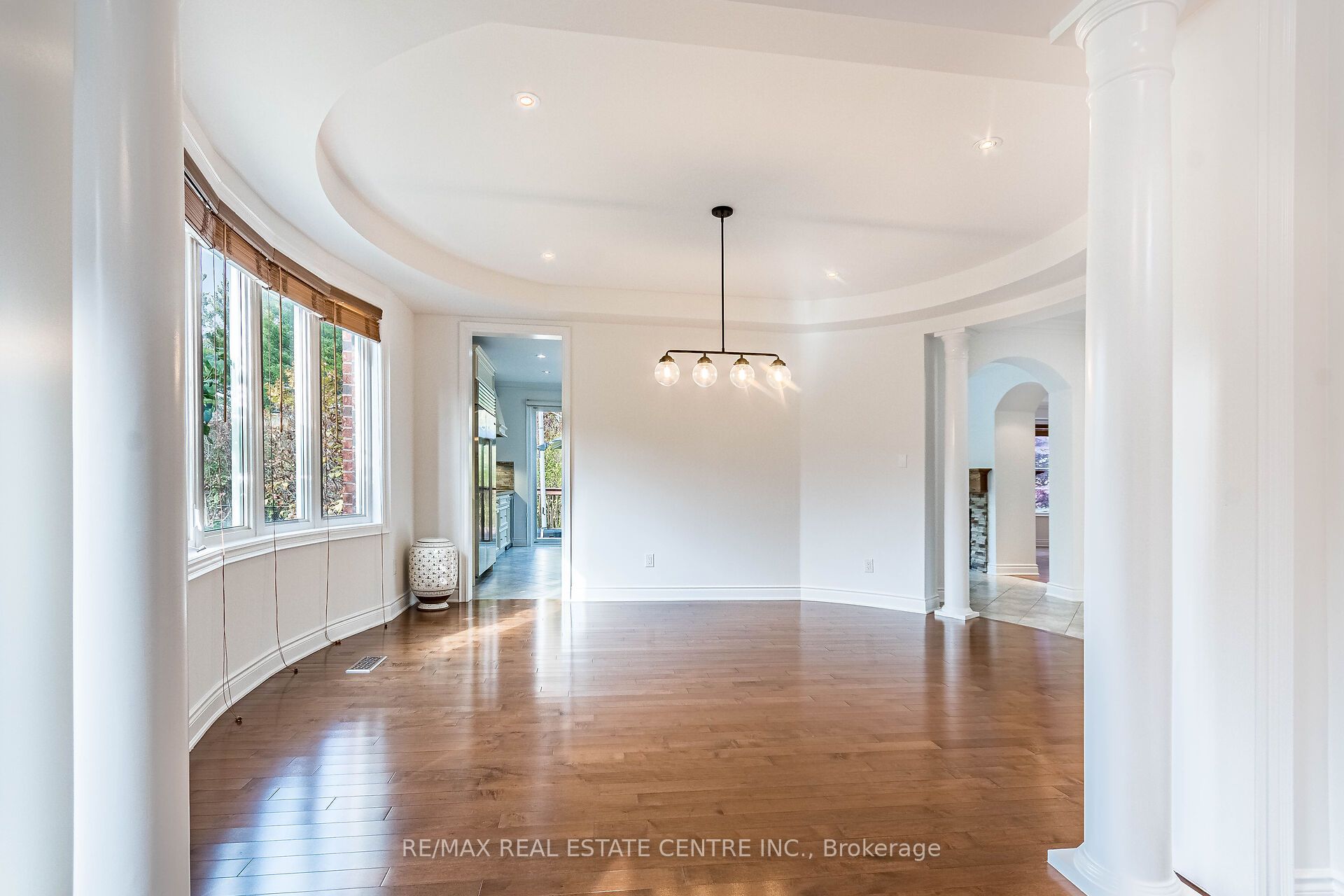 931 Syndenham Lane Property Photo 7