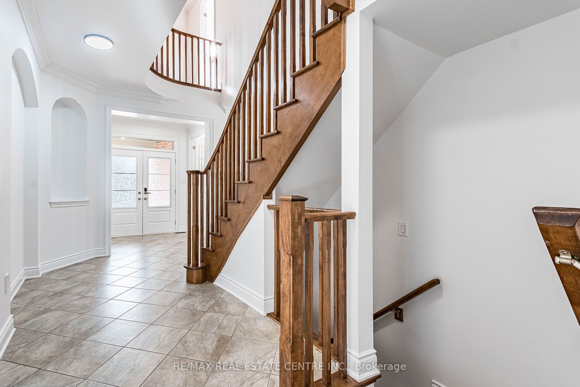 931 Syndenham Lane Property Photo 17