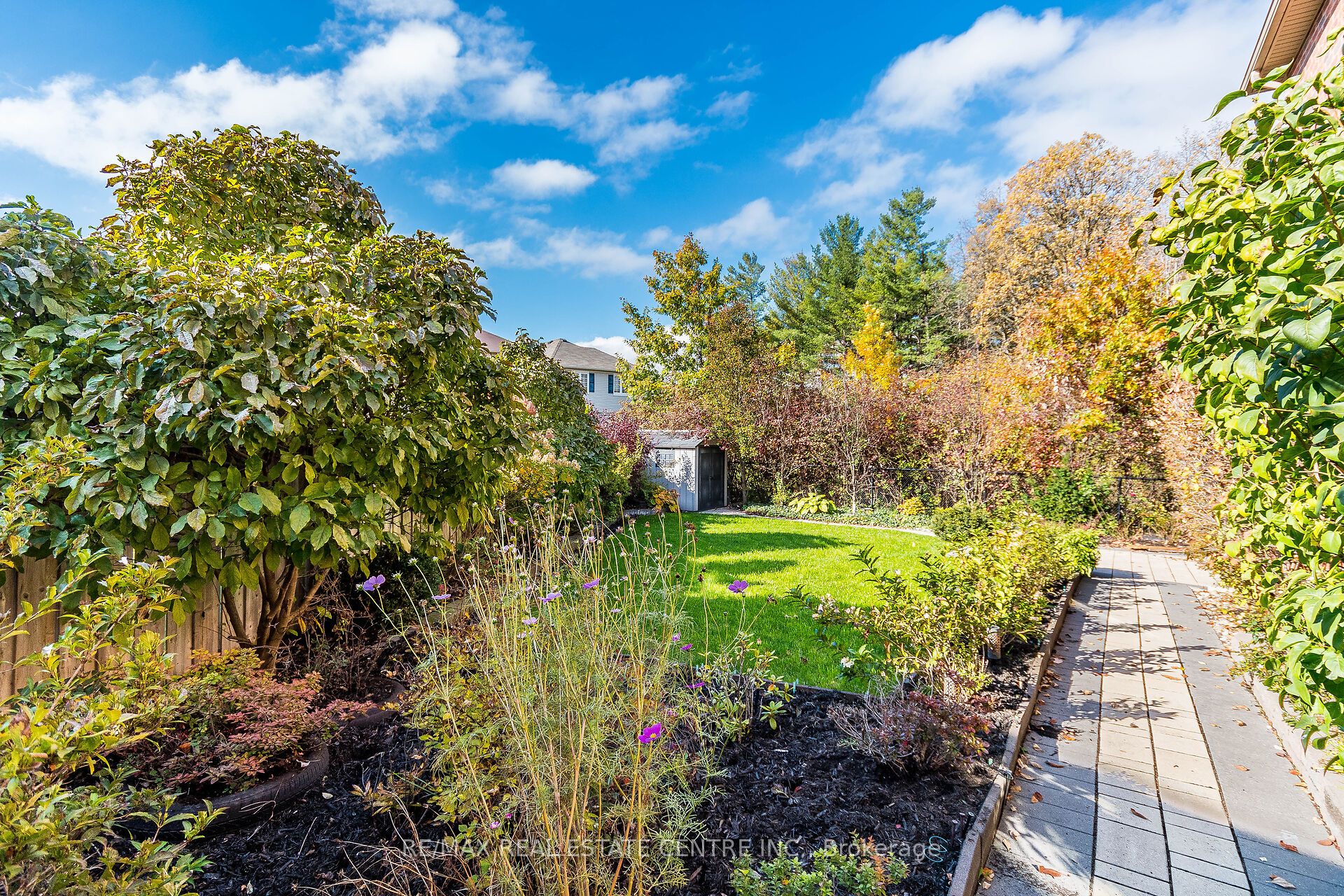 931 Syndenham Lane Property Photo 46