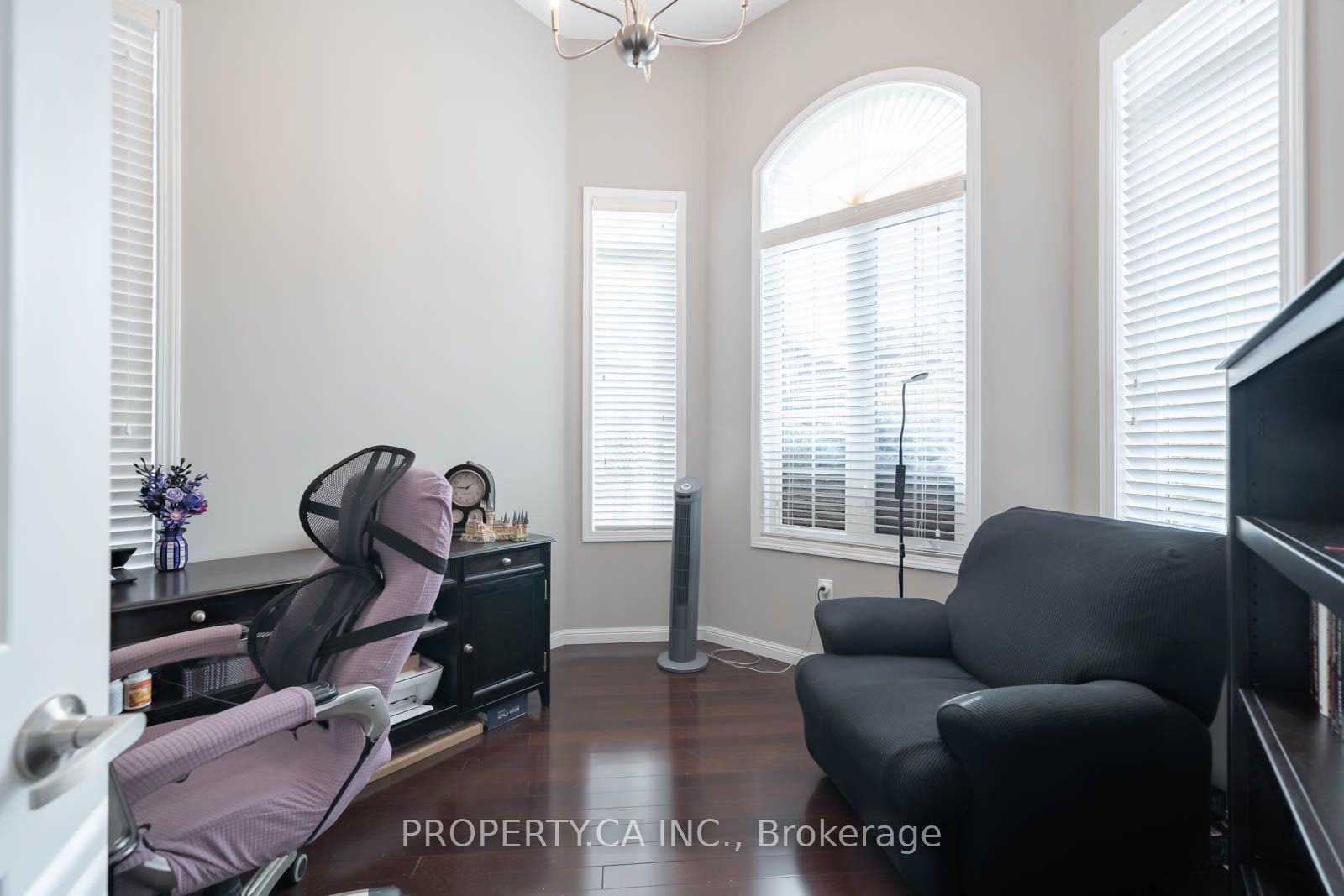 725 Reece Court Property Photo 7