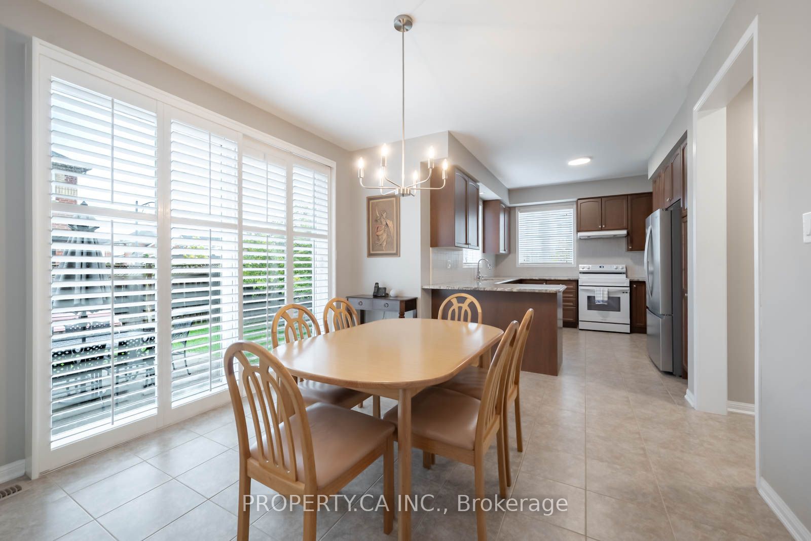 725 Reece Court Property Photo 13