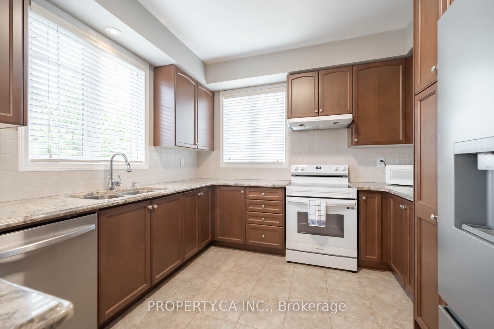 725 Reece Court Property Photo 14