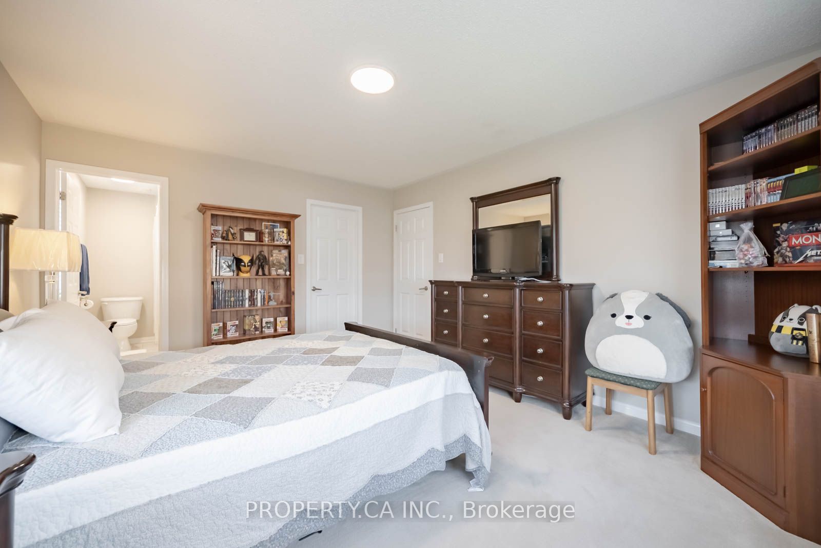 725 Reece Court Property Photo 29