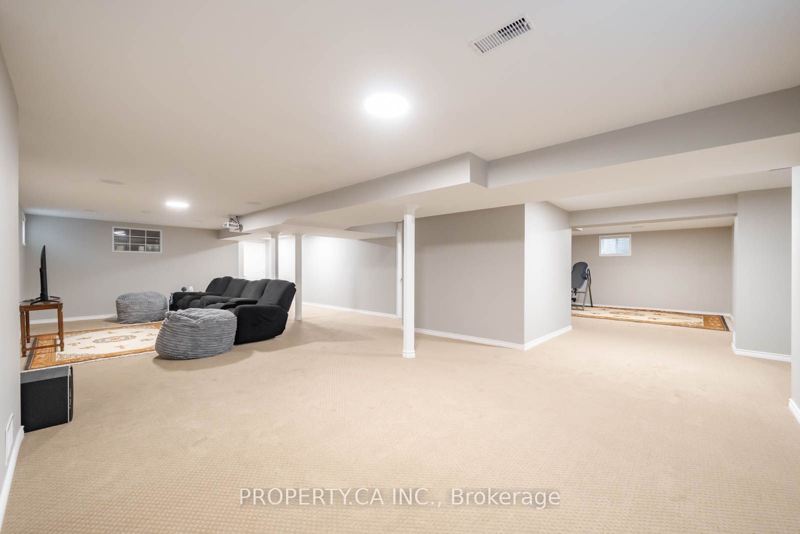 725 Reece Court Property Photo 37