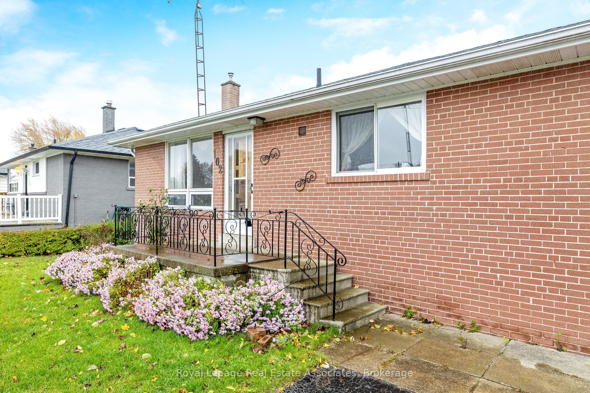 102 Longfield Rd Property Photo 3