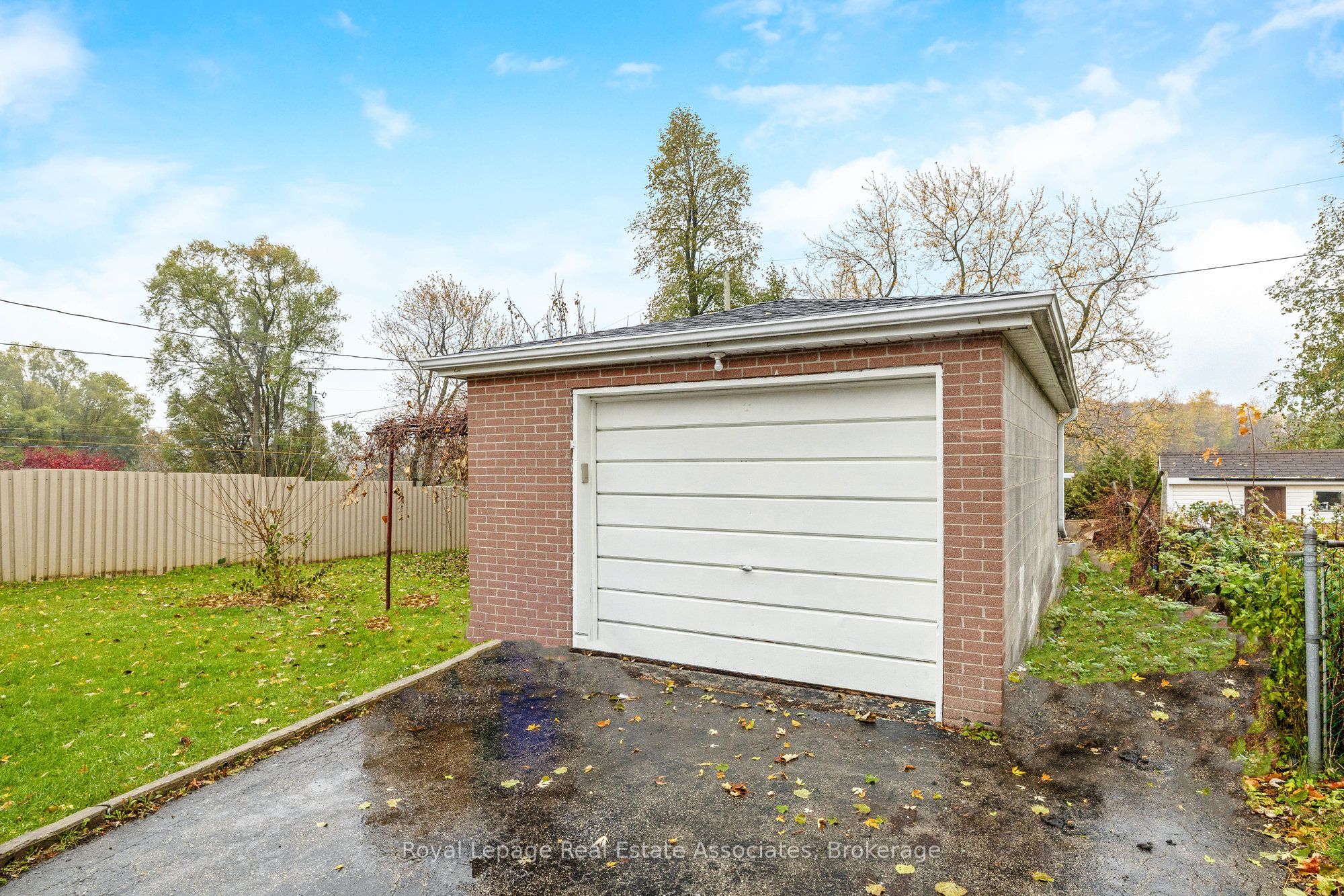 102 Longfield Rd Property Photo 5