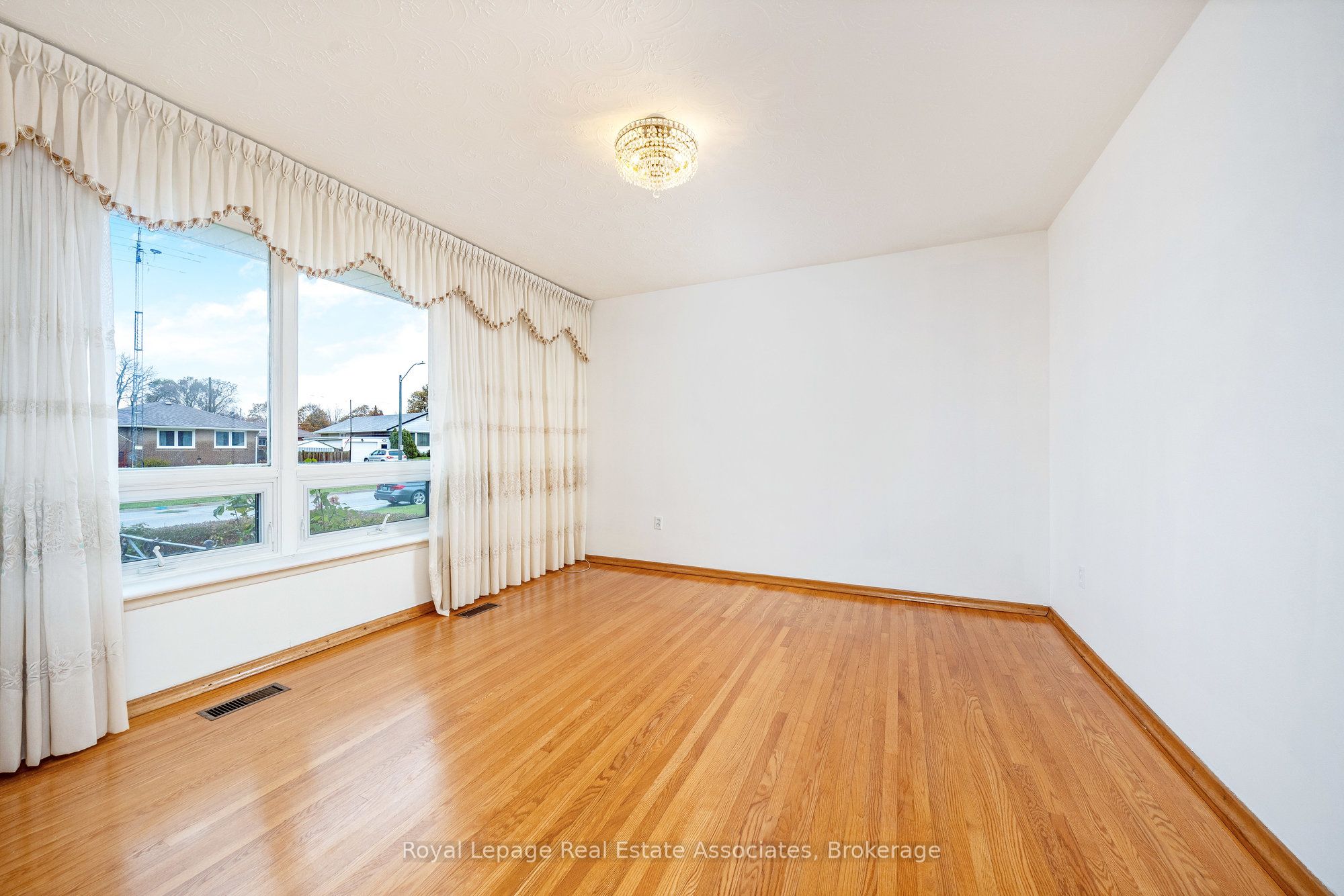 102 Longfield Rd Property Photo 8