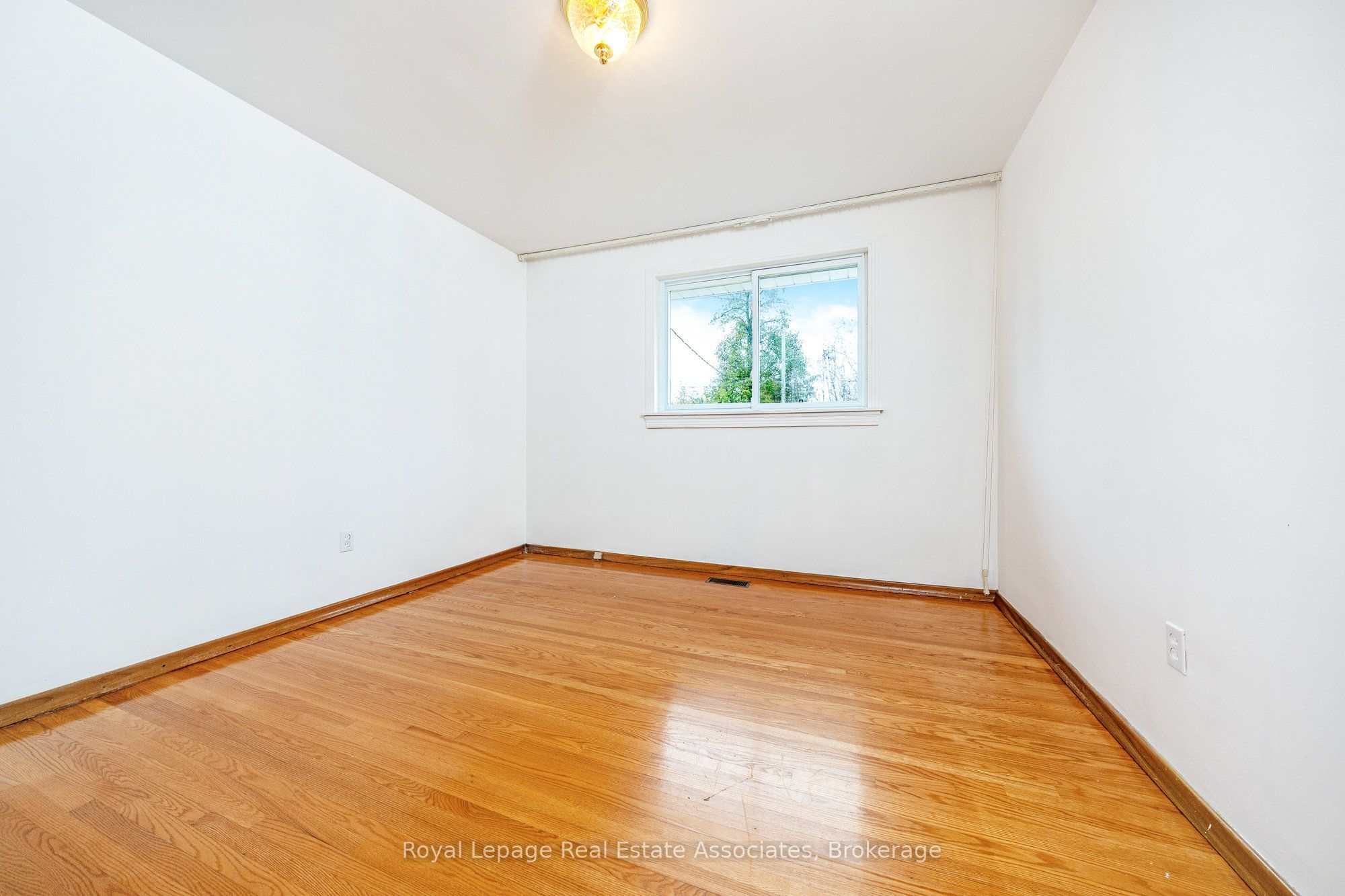 102 Longfield Rd Property Photo 15