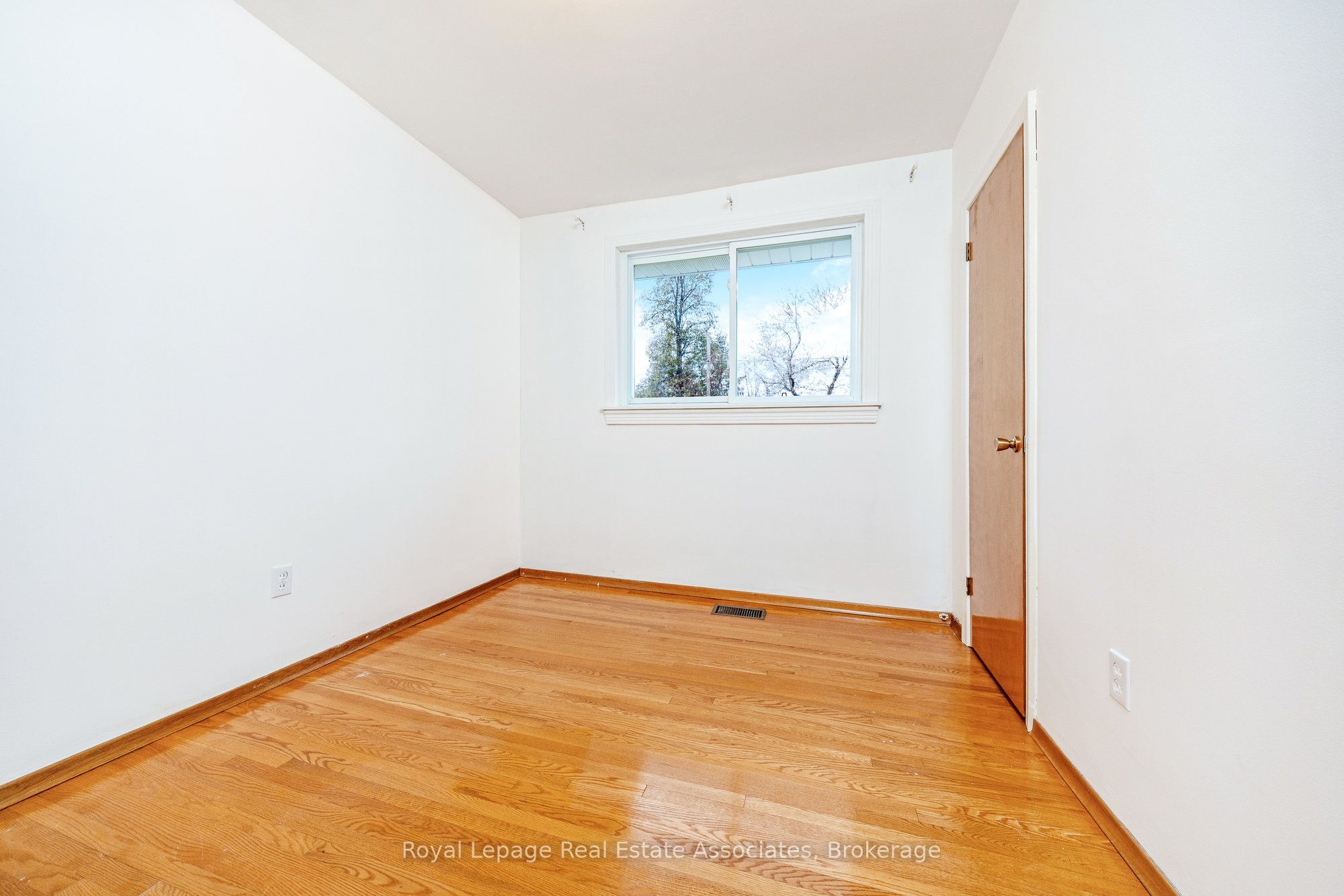 102 Longfield Rd Property Photo 17