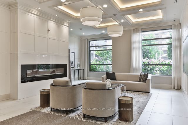 25 Fontenay Court 1806 Property Photo 3