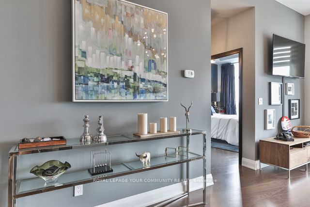 25 Fontenay Court 1806 Property Photo 13