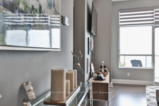 25 Fontenay Court 1806 Property Photo 14