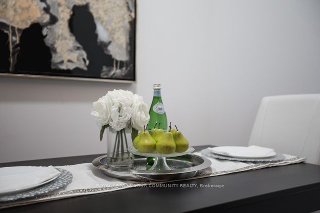 25 Fontenay Court 1806 Property Photo 19