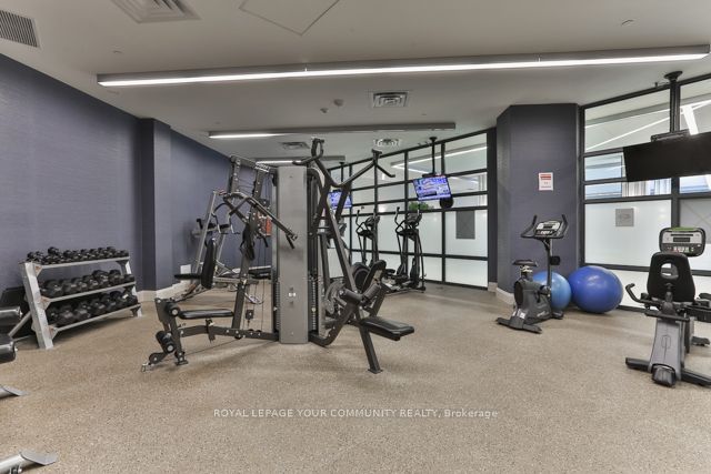 25 Fontenay Court 1806 Property Photo 31