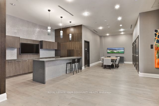 25 Fontenay Court 1806 Property Photo 32