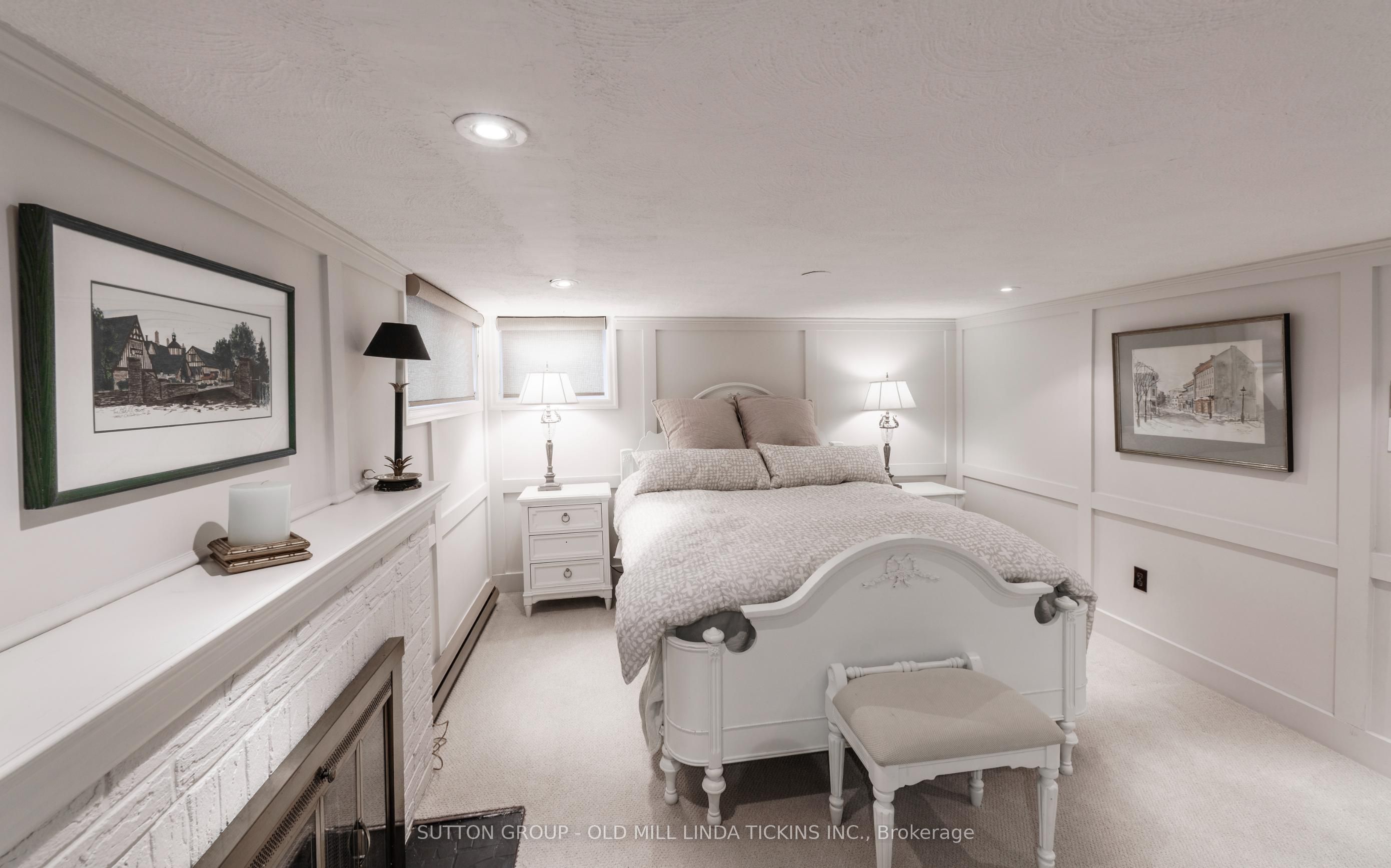 42 Brentwood Road N Property Photo 25