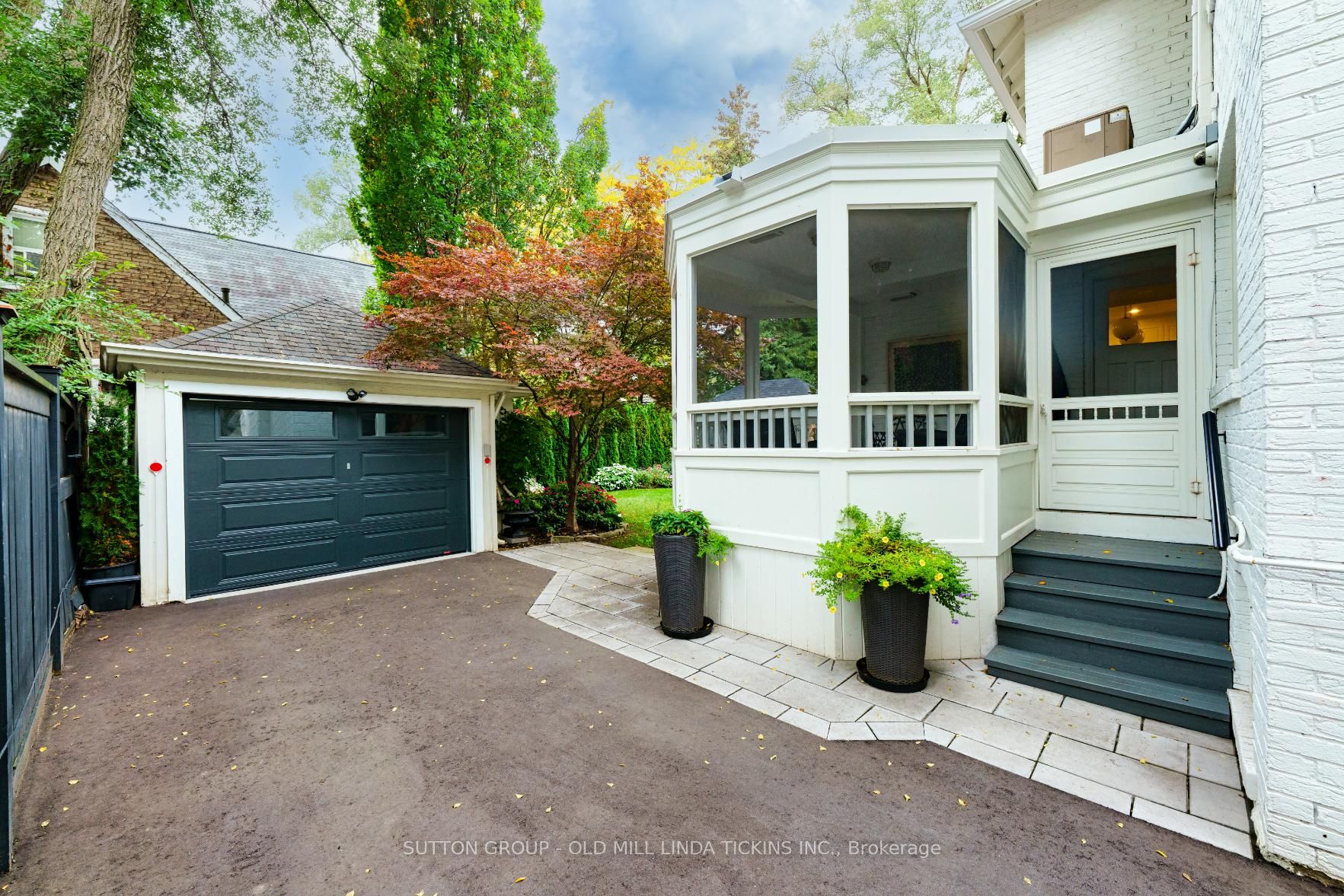 42 Brentwood Road N Property Photo 36