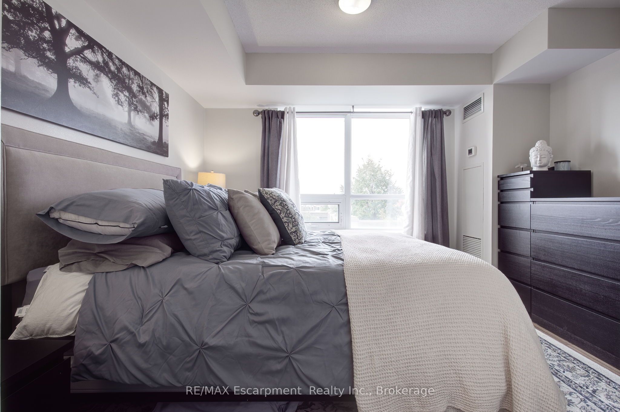 2325 Central Park Dr Property Photo 28