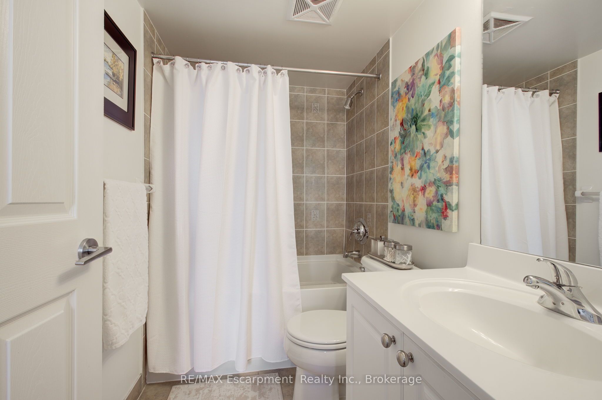 2325 Central Park Dr Property Photo 31