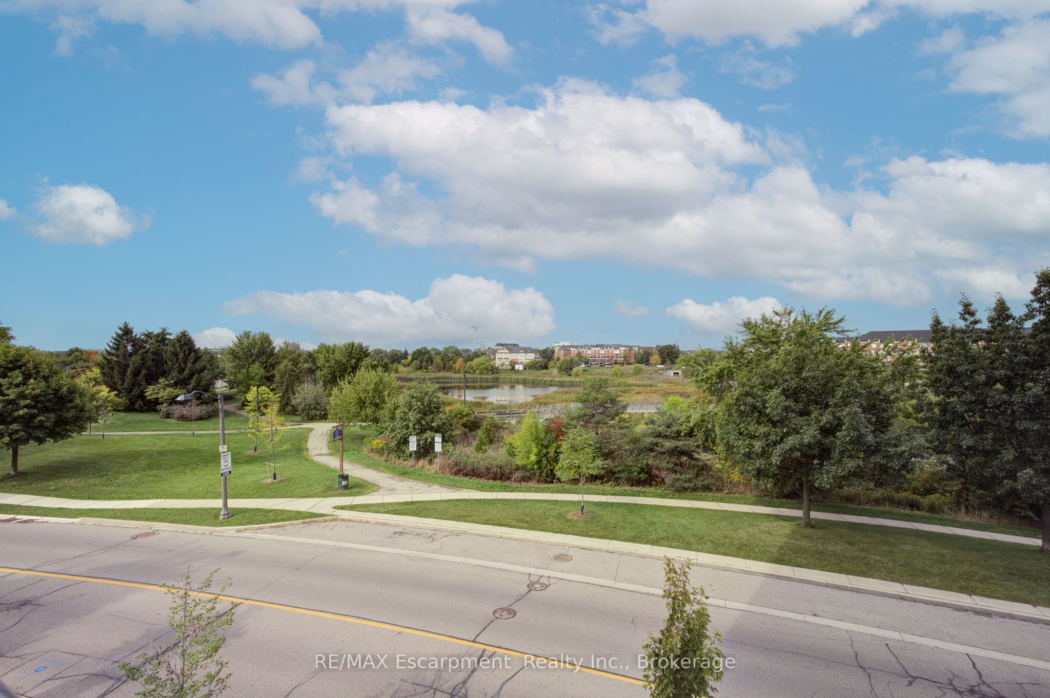 2325 Central Park Dr Property Photo 38