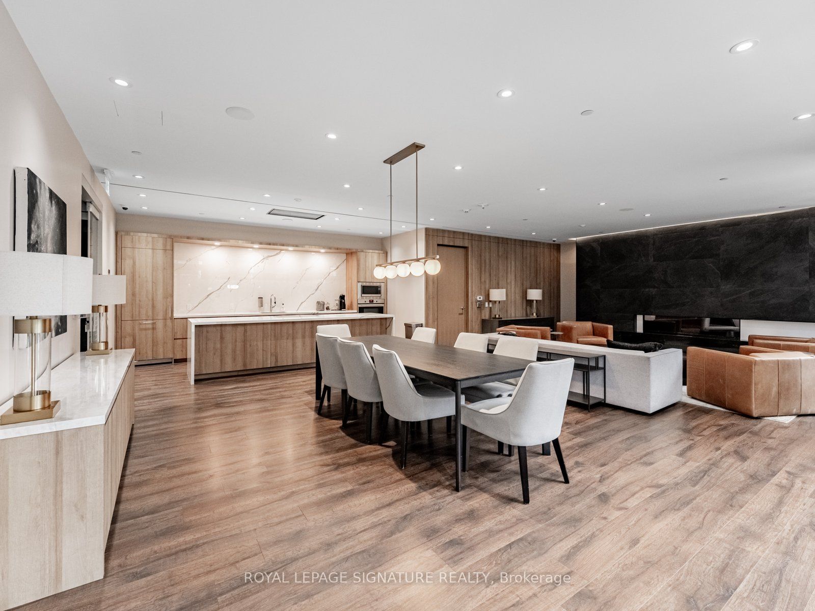 21 Park Street E 102 Property Photo 17