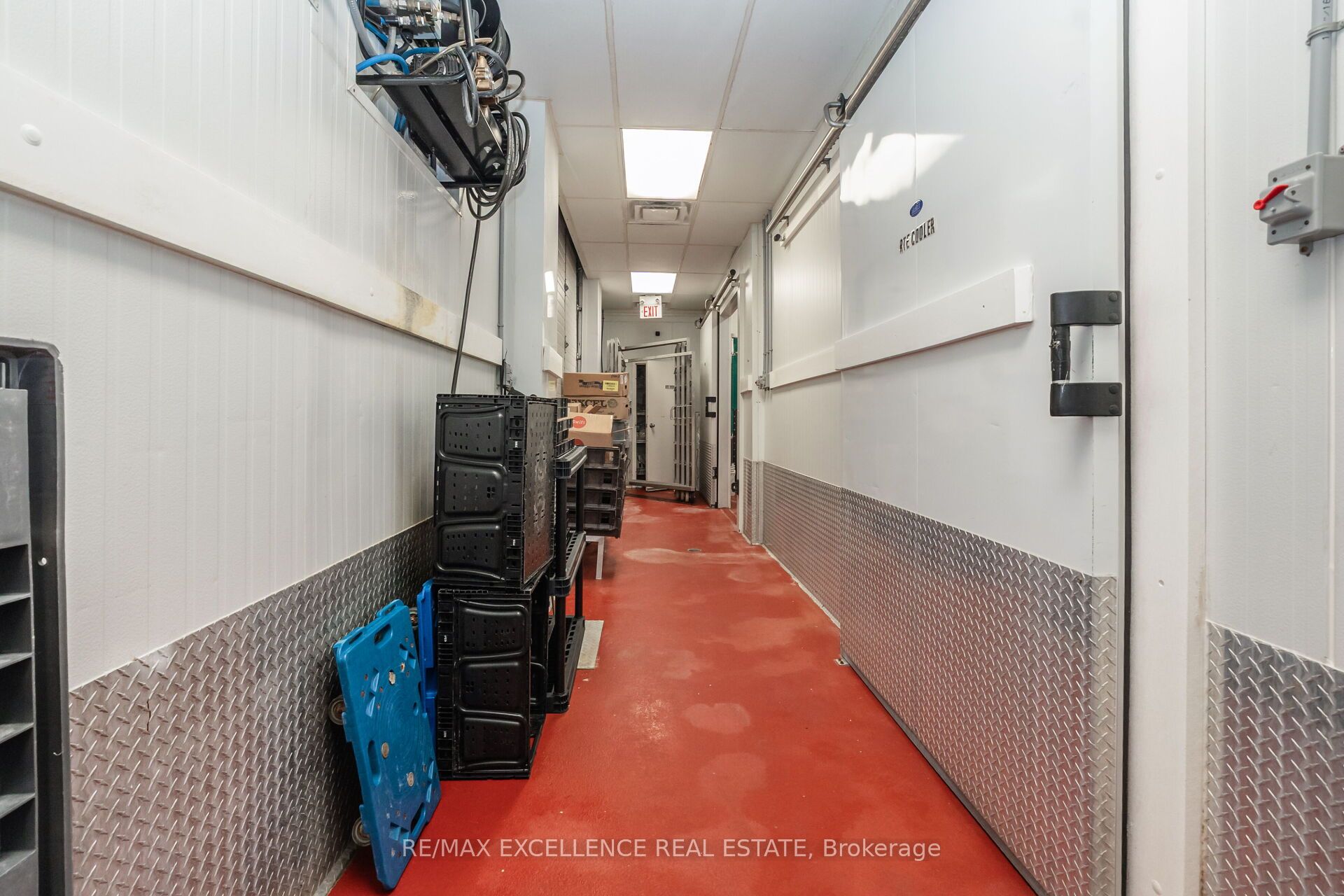 8 Six Point Road Property Photo 9