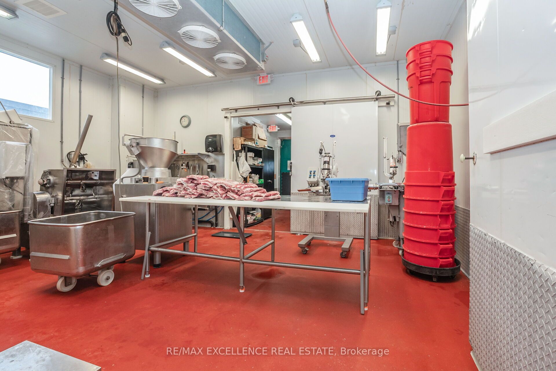 8 Six Point Road Property Photo 11