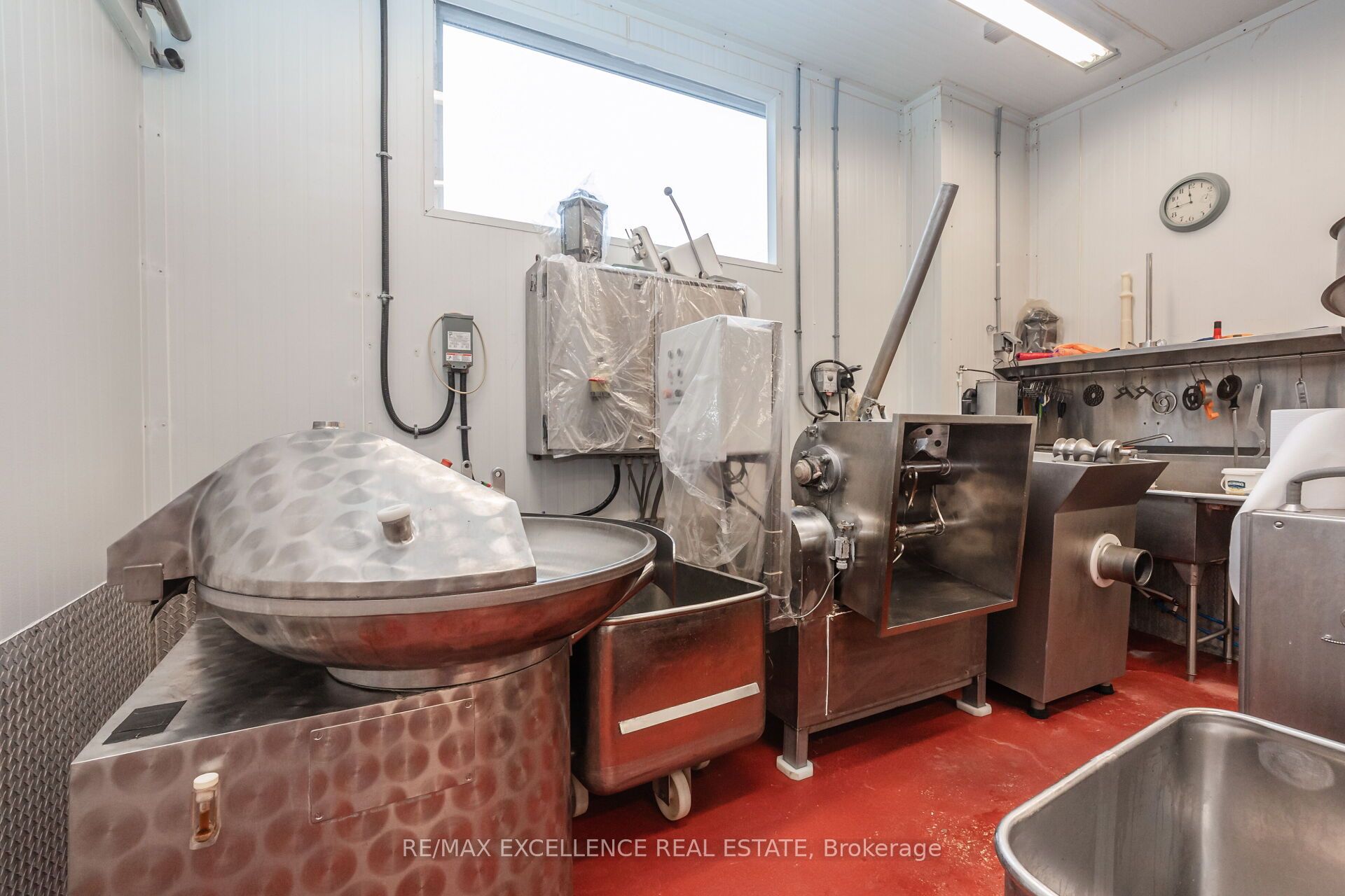 8 Six Point Road Property Photo 12