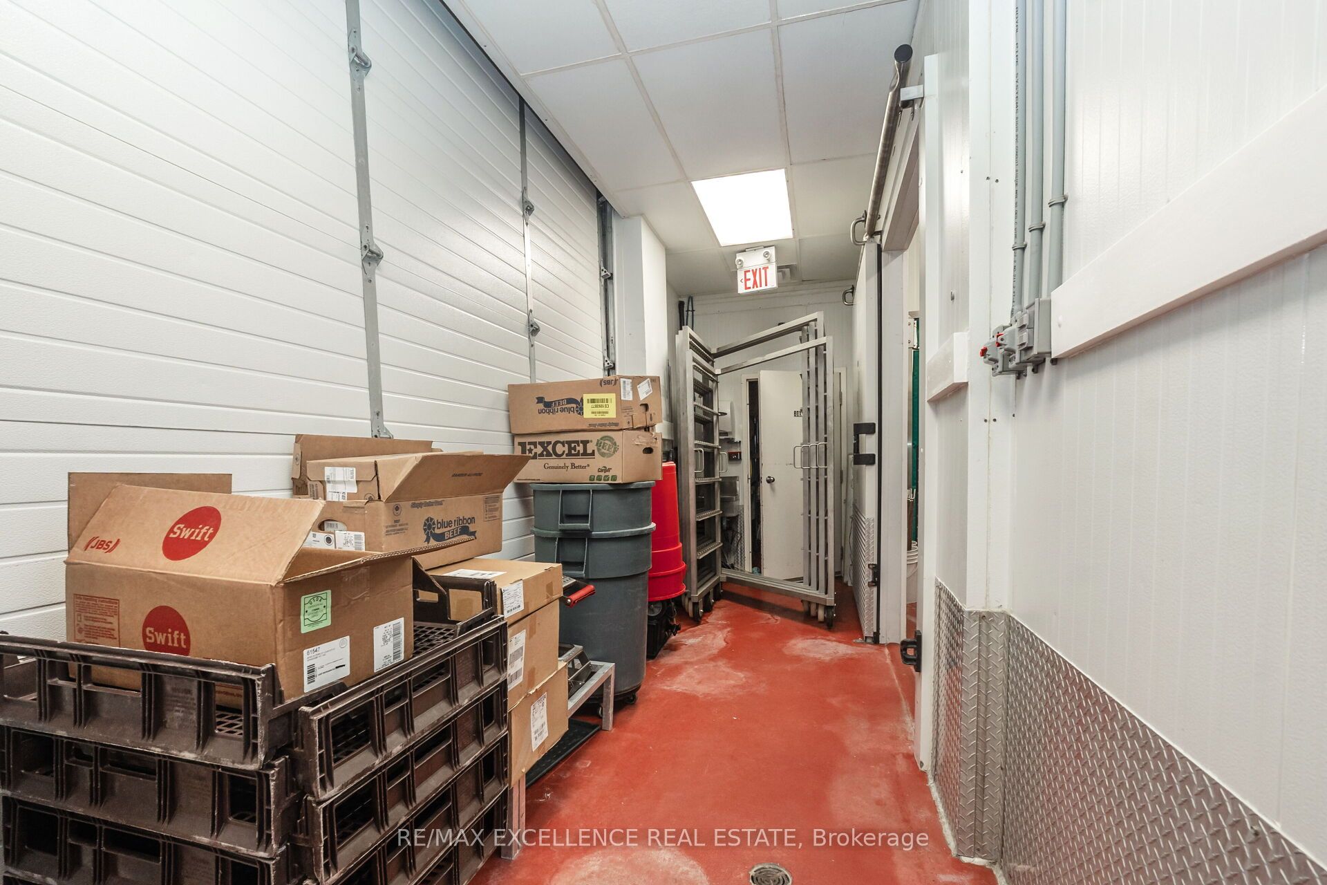 8 Six Point Road Property Photo 16