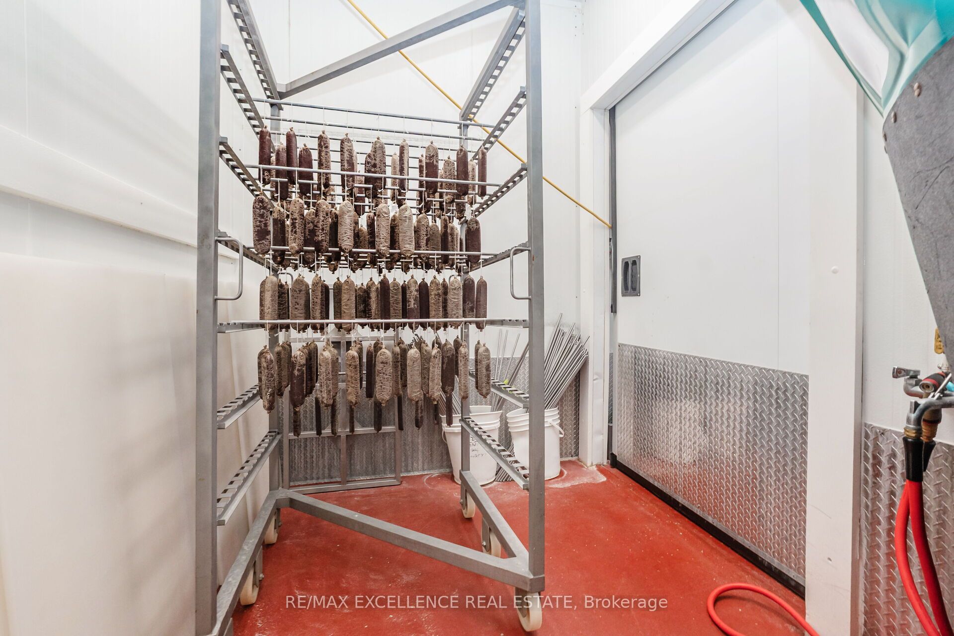 8 Six Point Road Property Photo 27