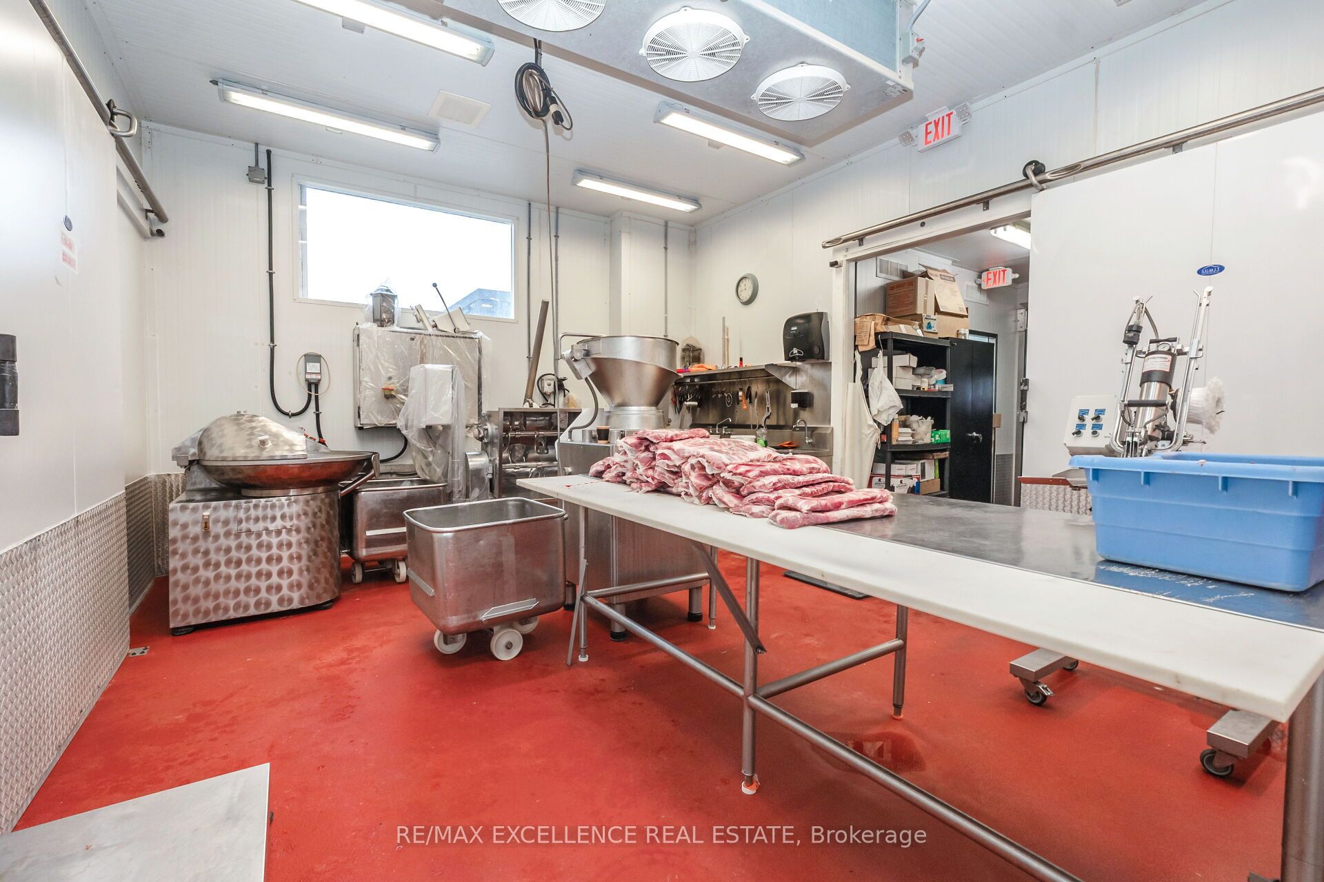 8 Six Point Road Property Photo 38