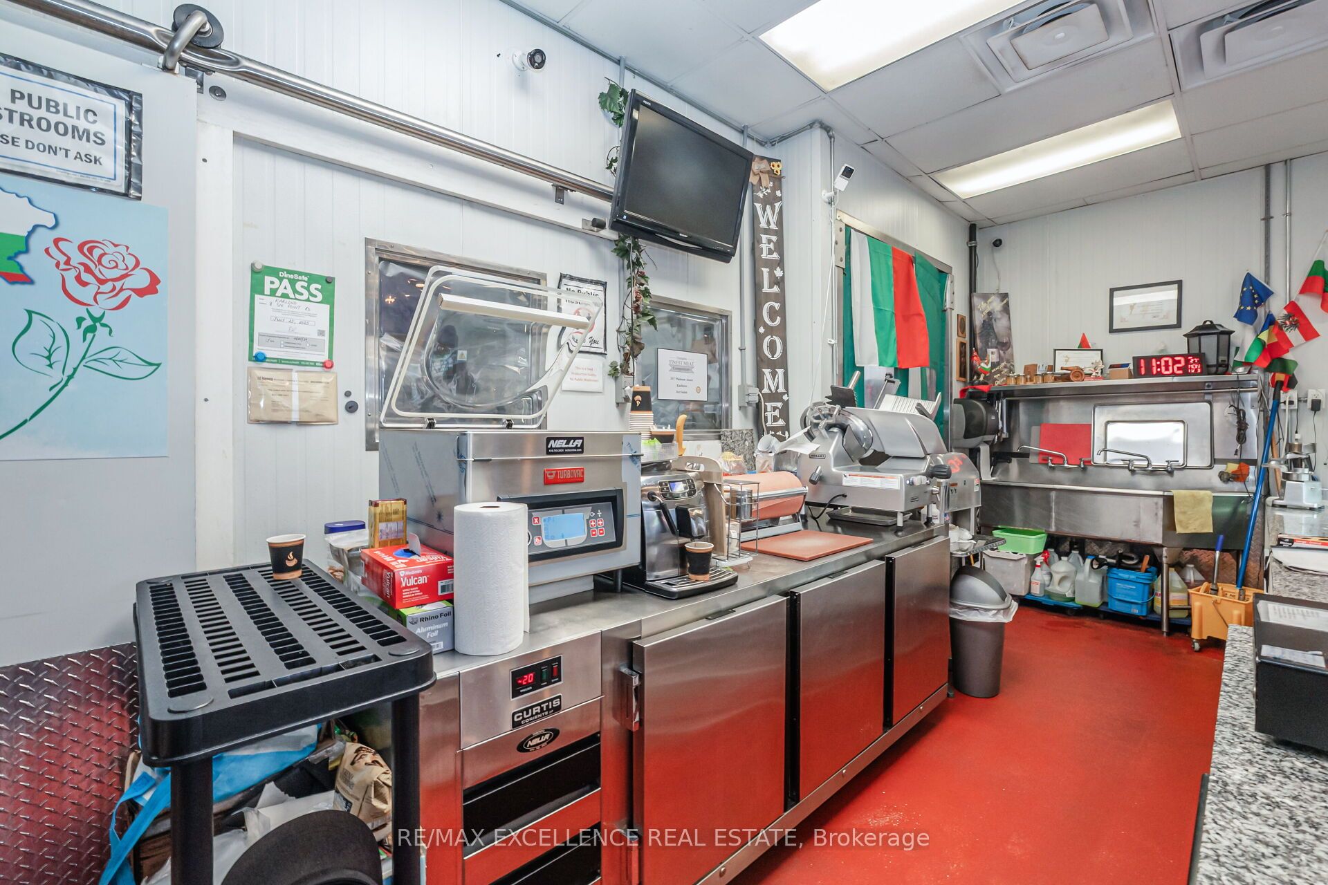 8 Six Point Road Property Photo 39