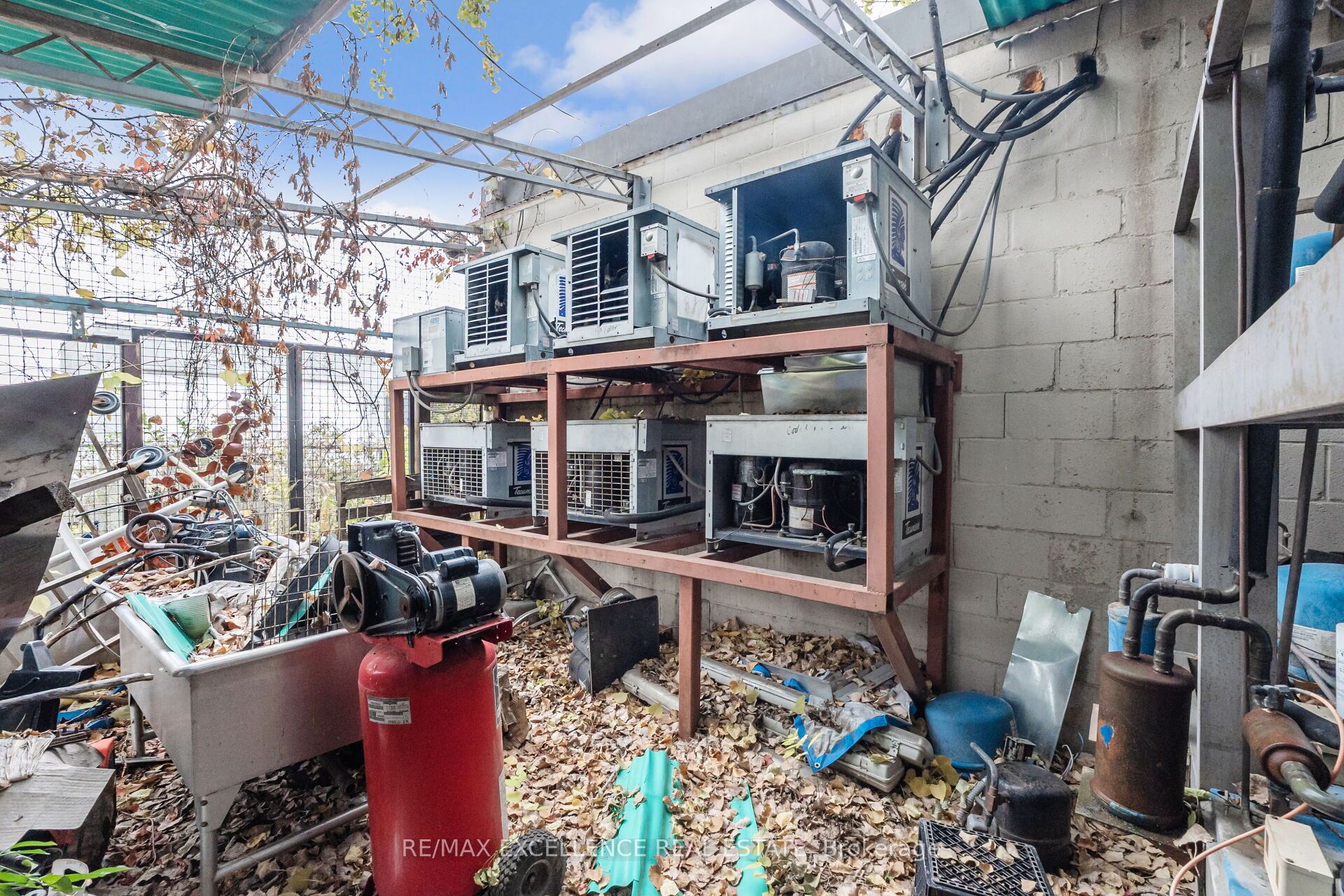 8 Six Point Road Property Photo 46