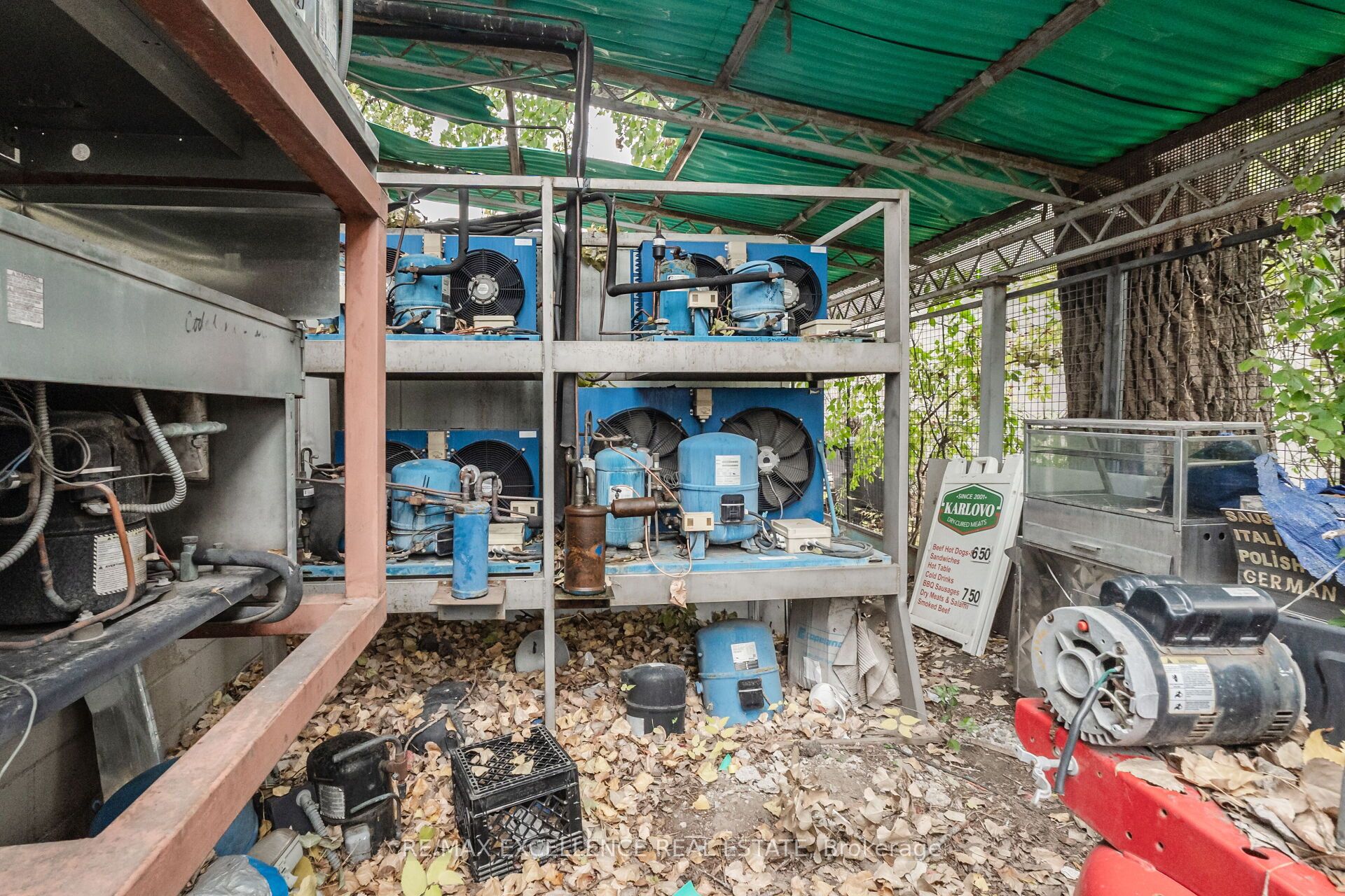 8 Six Point Road Property Photo 47