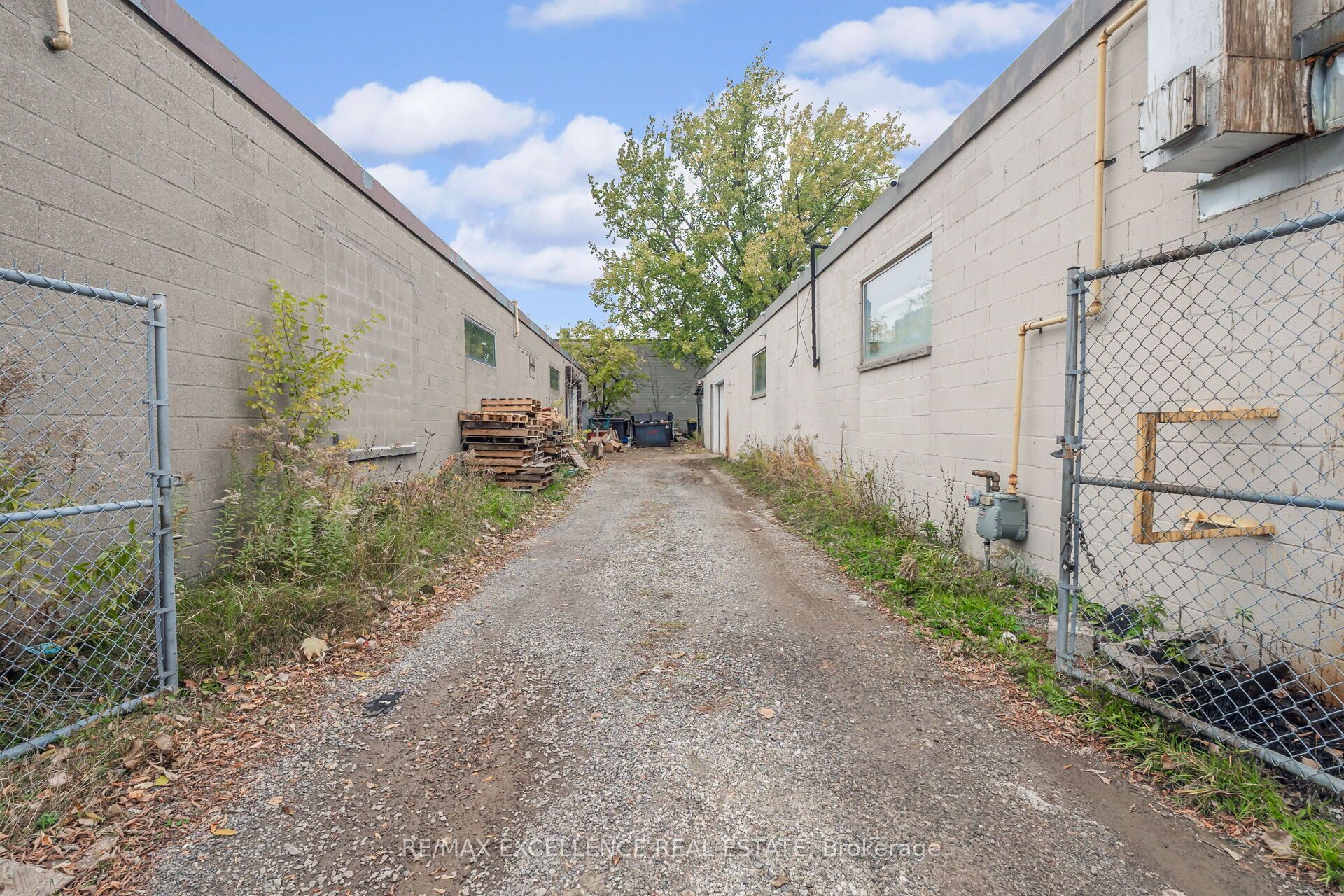 8 Six Point Road Property Photo 50